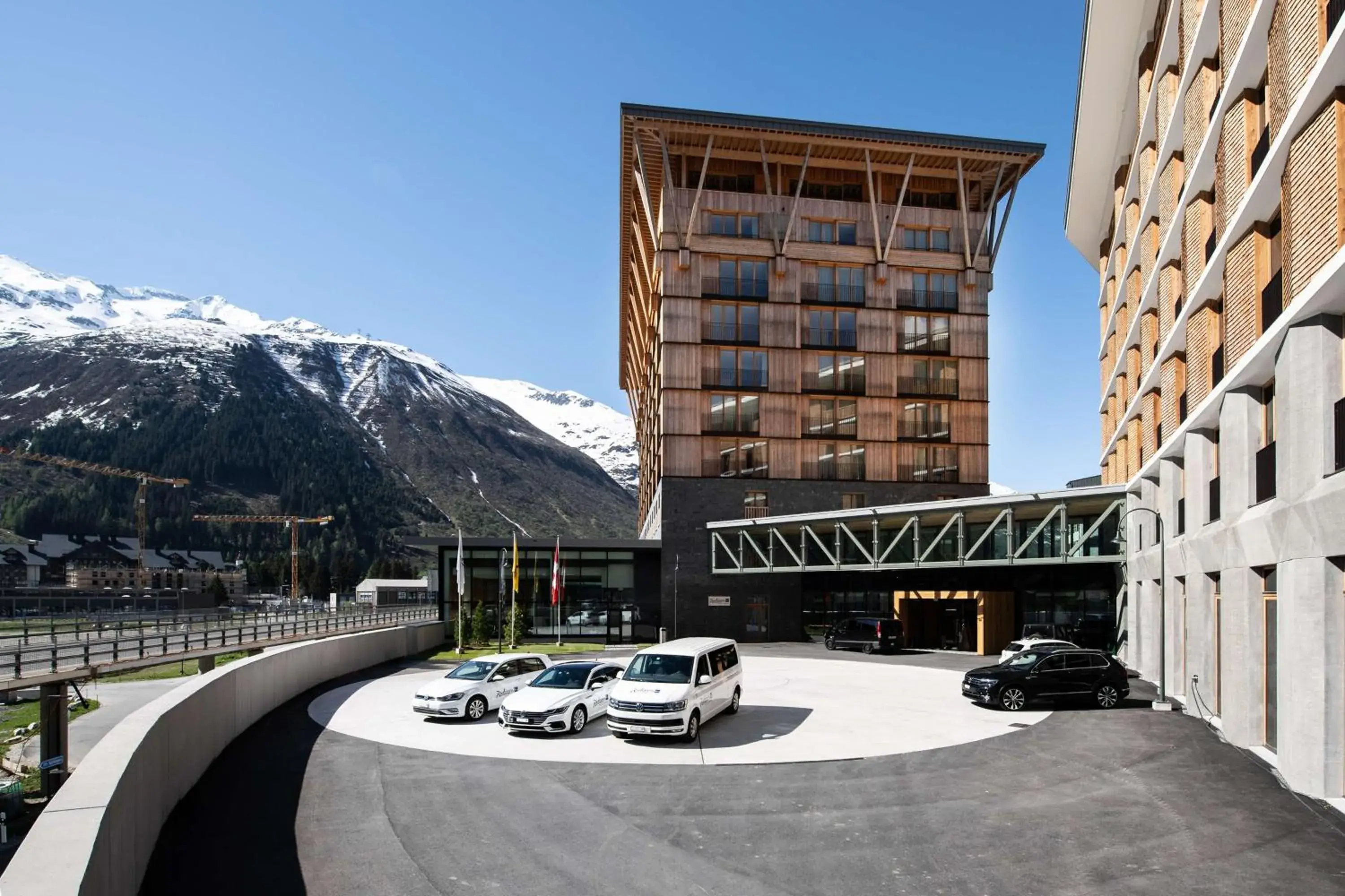 Facade/entrance in Radisson Blu Hotel Reussen, Andermatt Facade/entrance in Radisson Blu Hotel Reussen, Andermatt