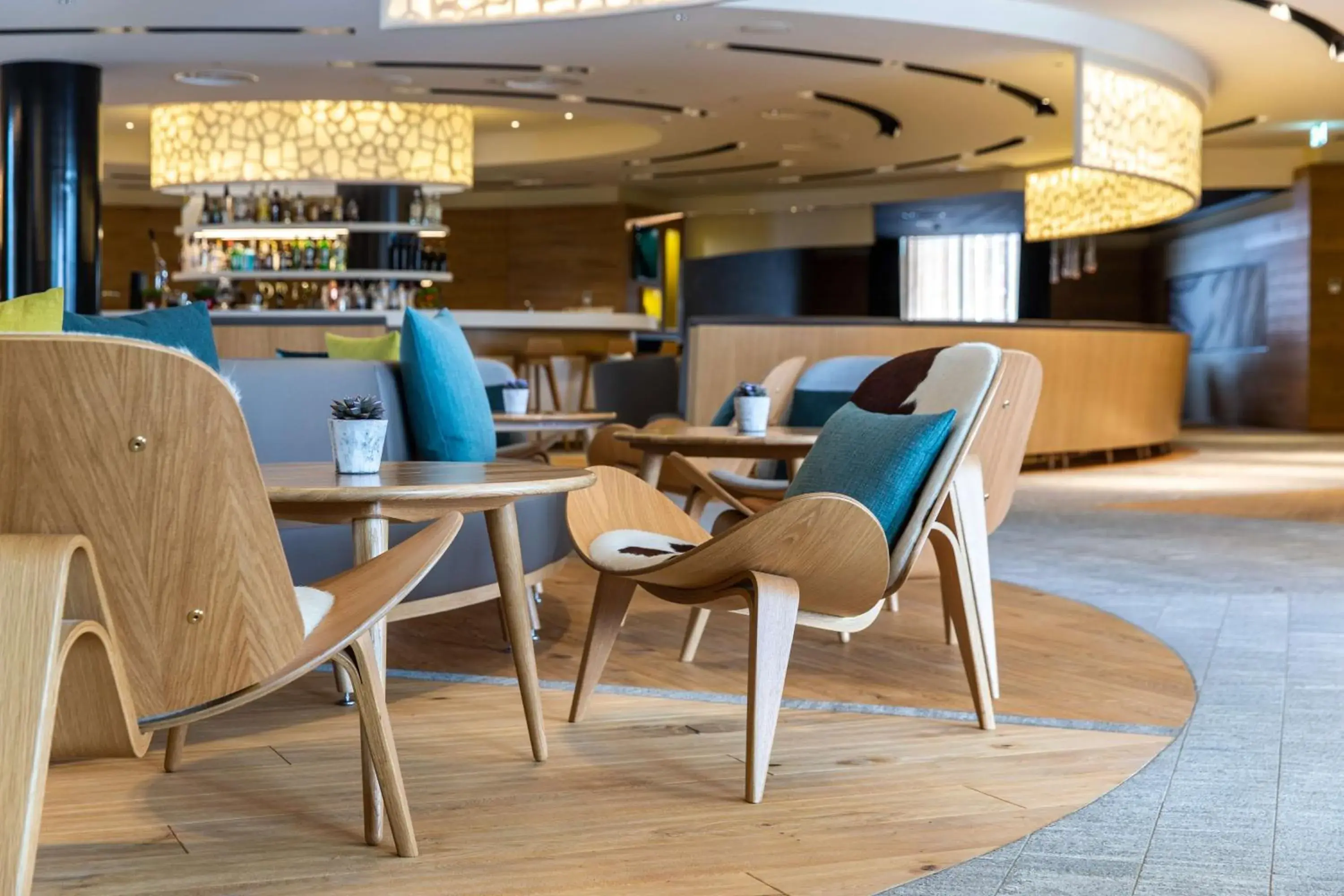 Lounge or bar in Radisson Blu Hotel Reussen, Andermatt Lounge or bar in Radisson Blu Hotel Reussen, Andermatt