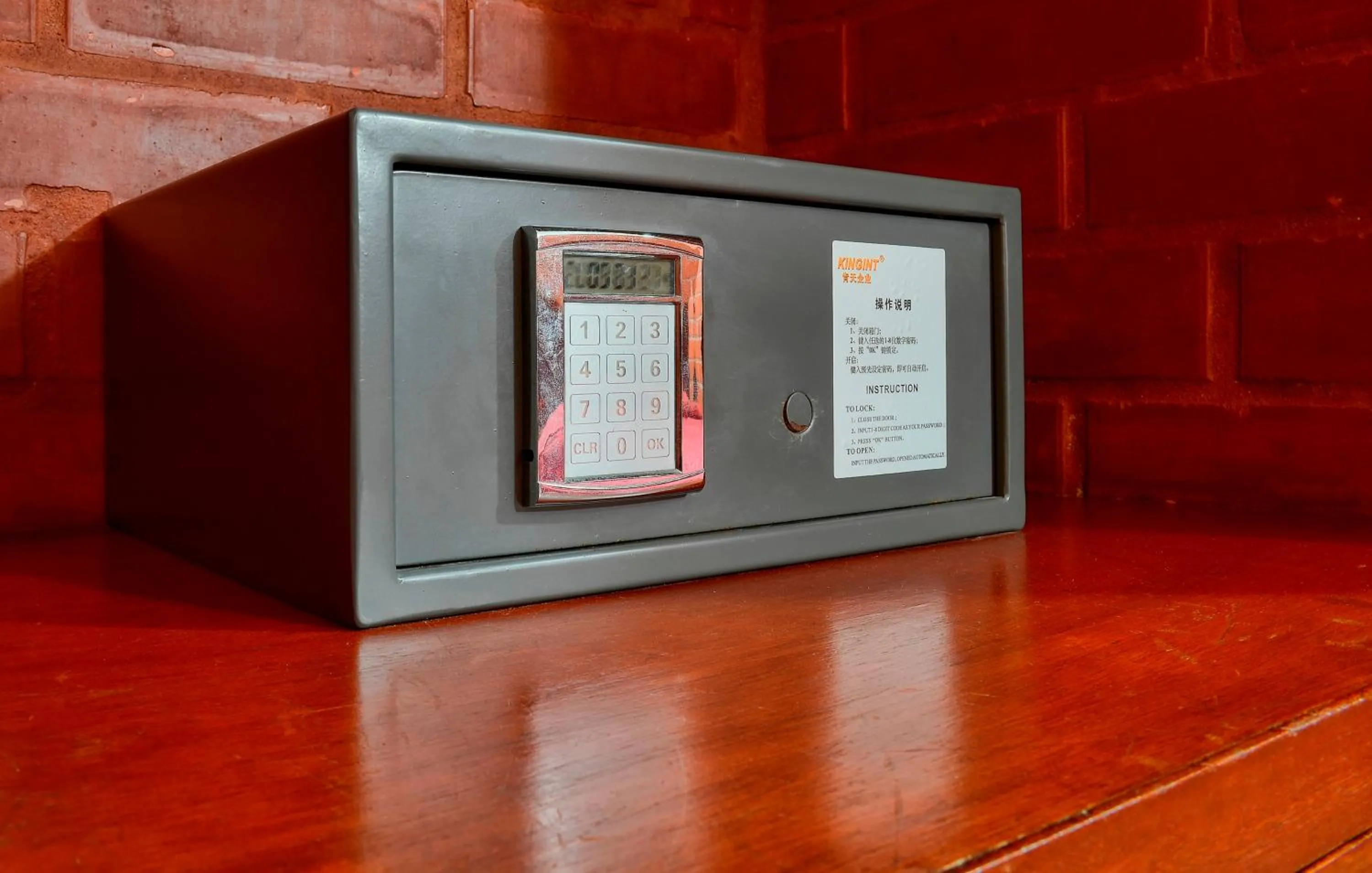 safe in Hotel Esperanza