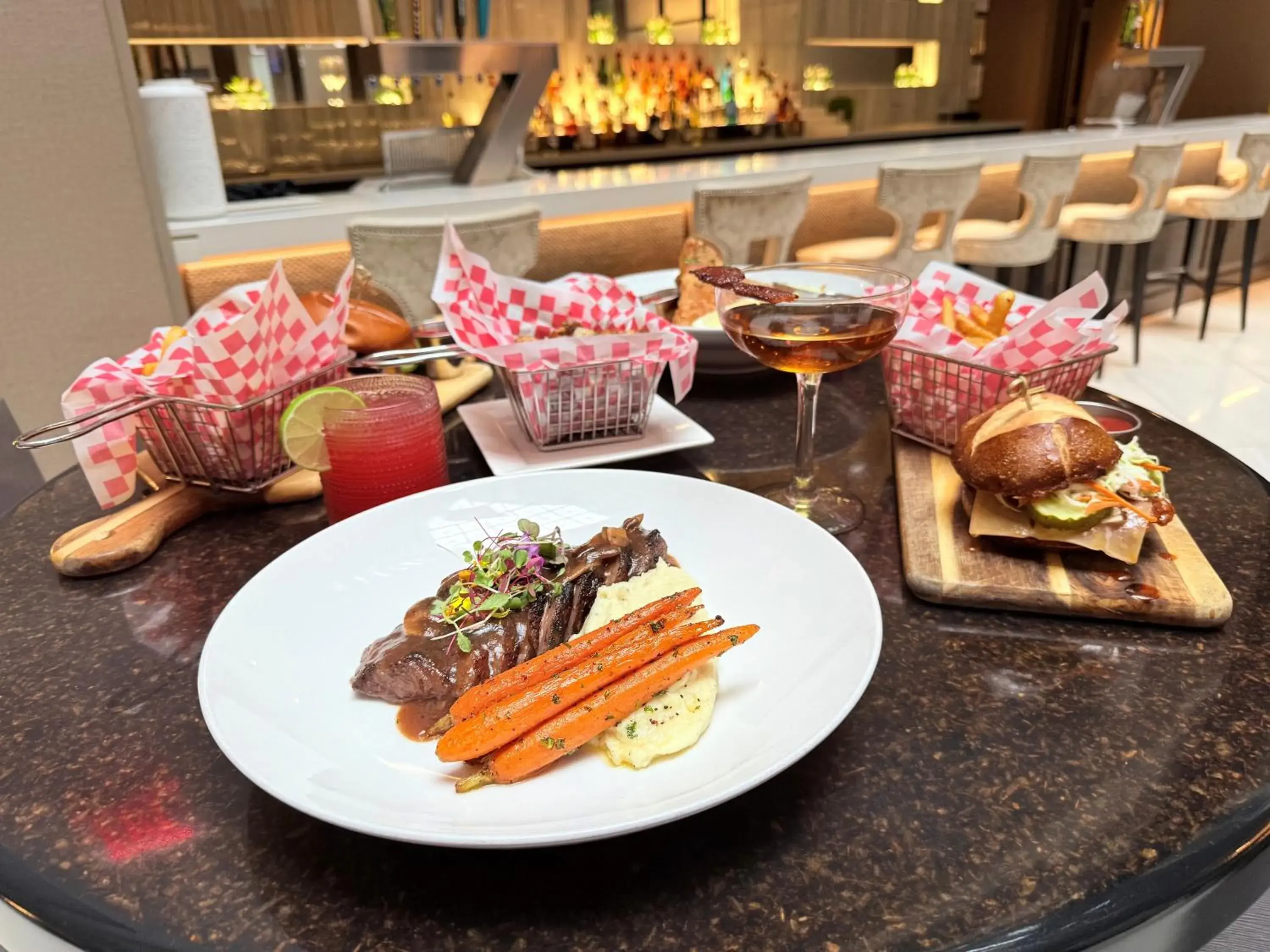 Restaurant/places to eat in Embassy Suites by Hilton Crystal City National Airport Restaurant/places to eat in Embassy Suites by Hilton Crystal City National Airport