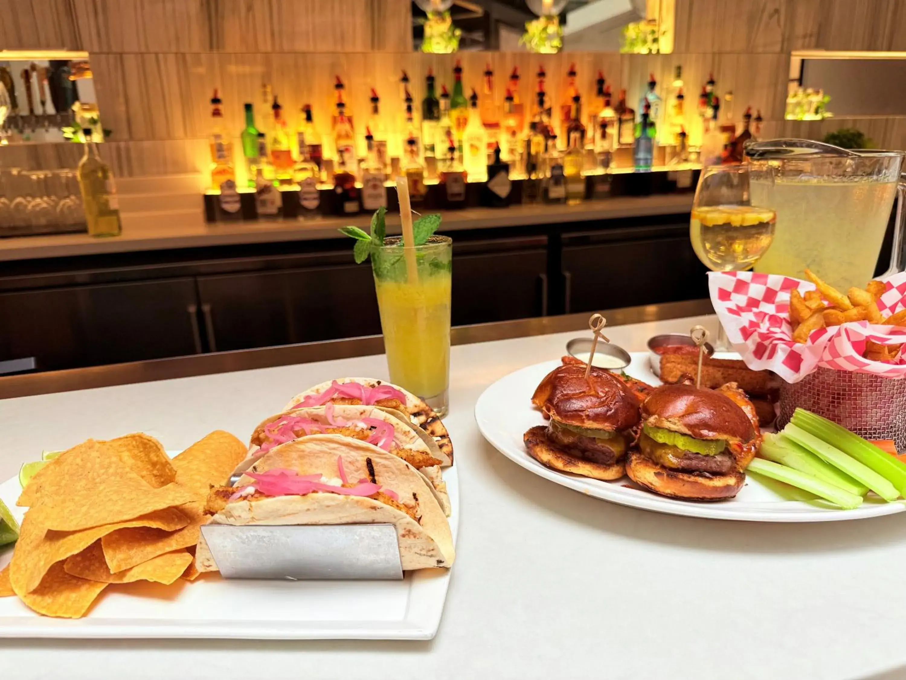 Restaurant/places to eat in Embassy Suites by Hilton Crystal City National Airport Restaurant/places to eat in Embassy Suites by Hilton Crystal City National Airport