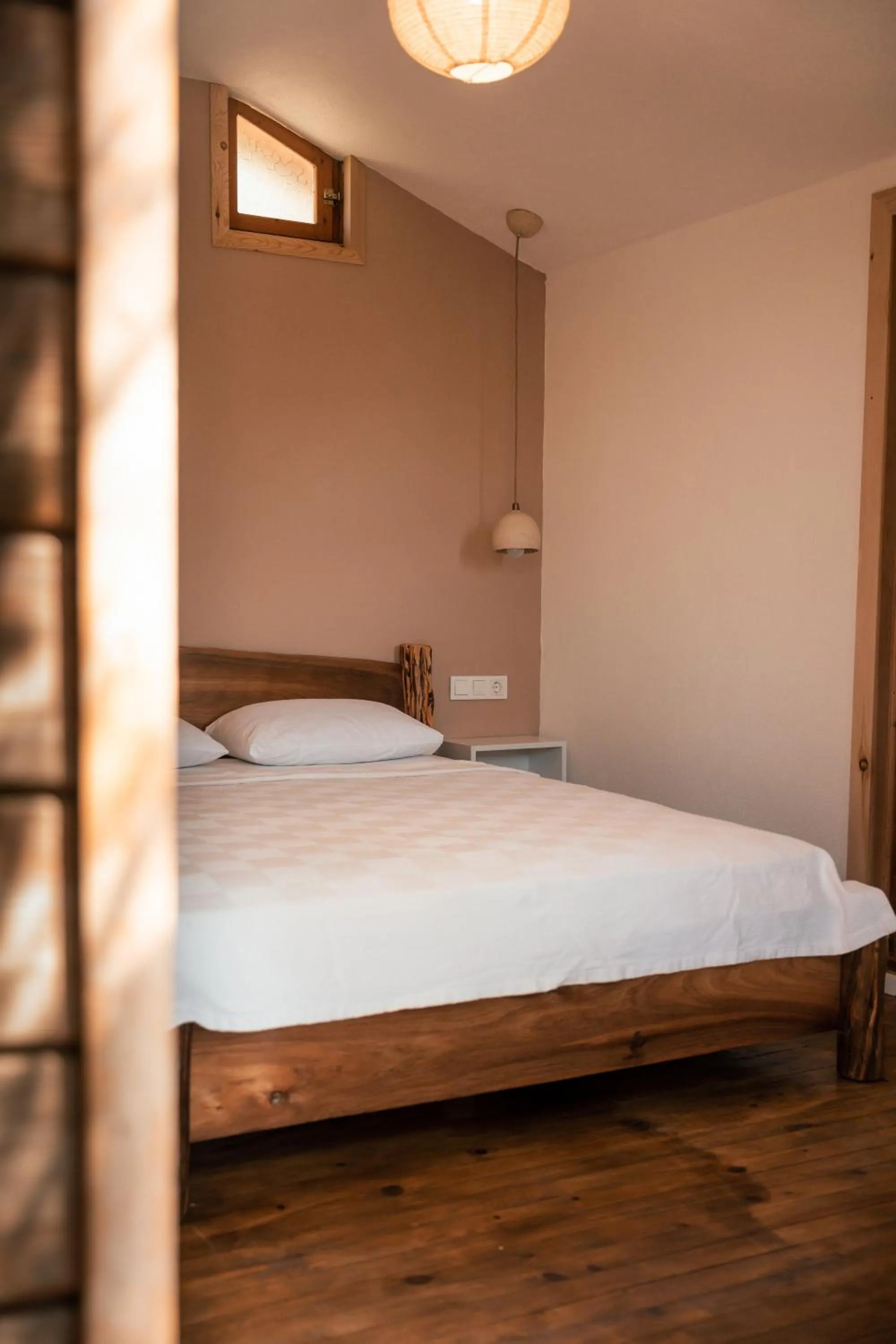 Bedroom, Bed in Olive Garden Kabak