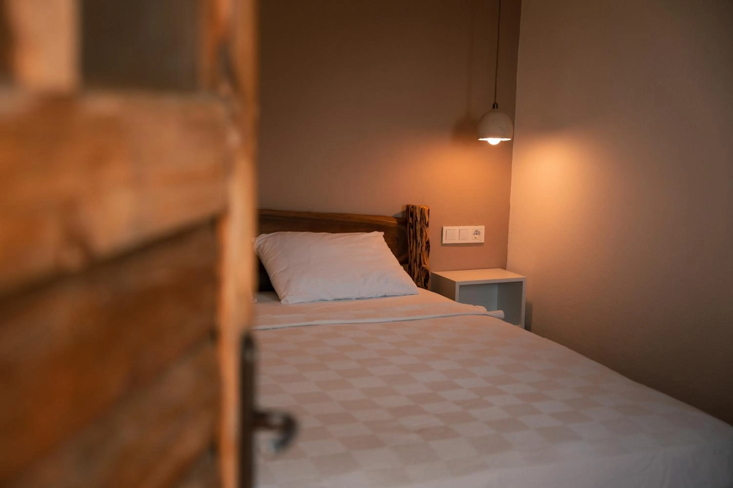 Bedroom, Bed in Olive Garden Kabak