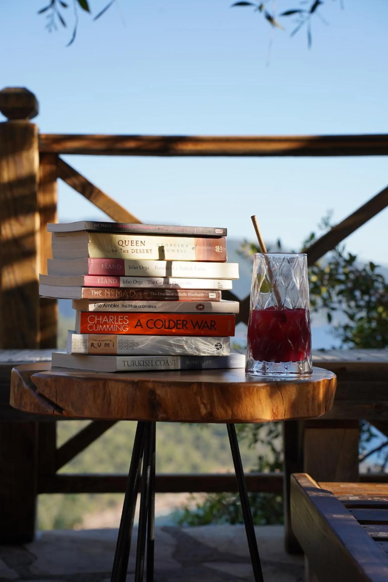 Library in Olive Garden Kabak