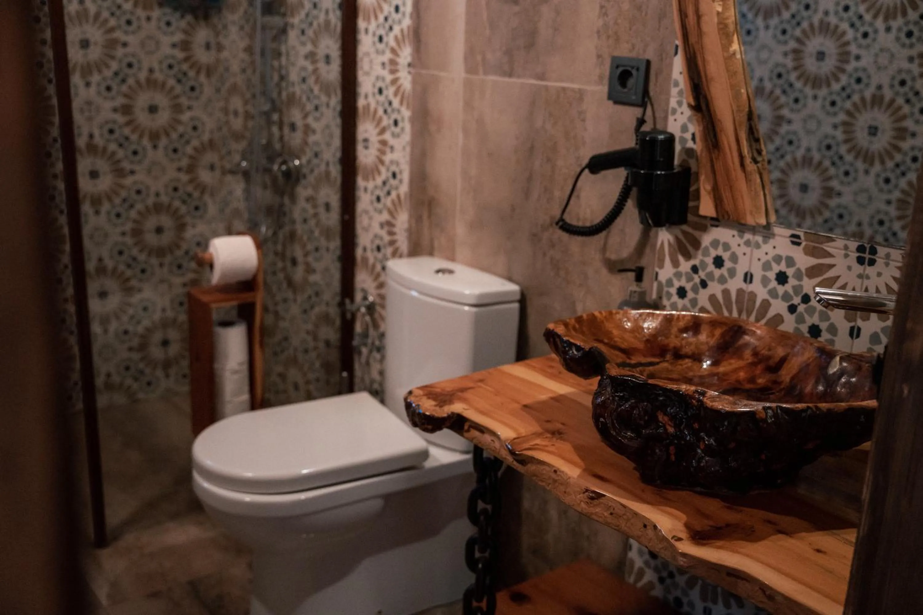 Bathroom in Olive Garden Kabak