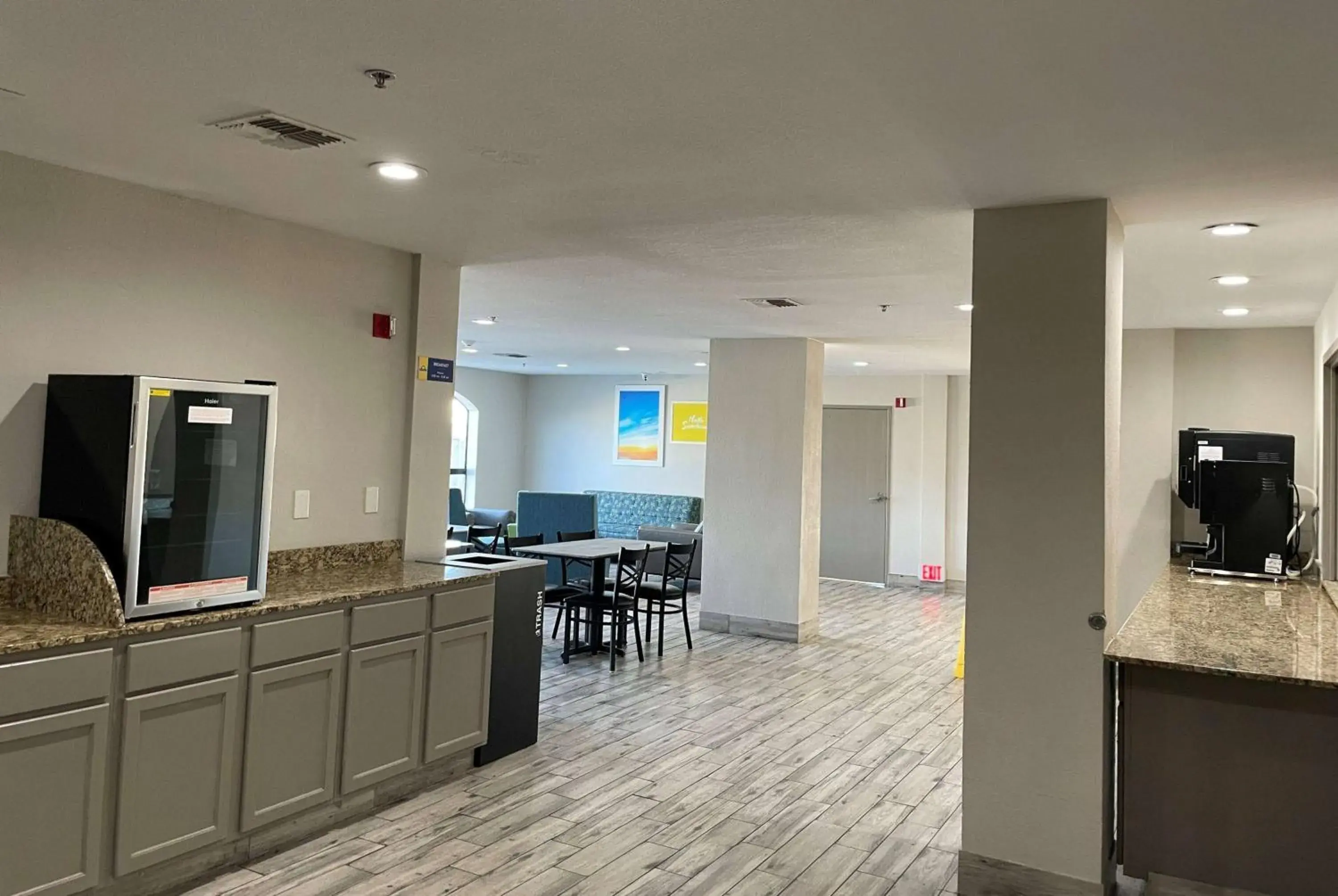 Lobby or reception in Days Inn by Wyndham Dallas Garland West Lobby or reception in Days Inn by Wyndham Dallas Garland West