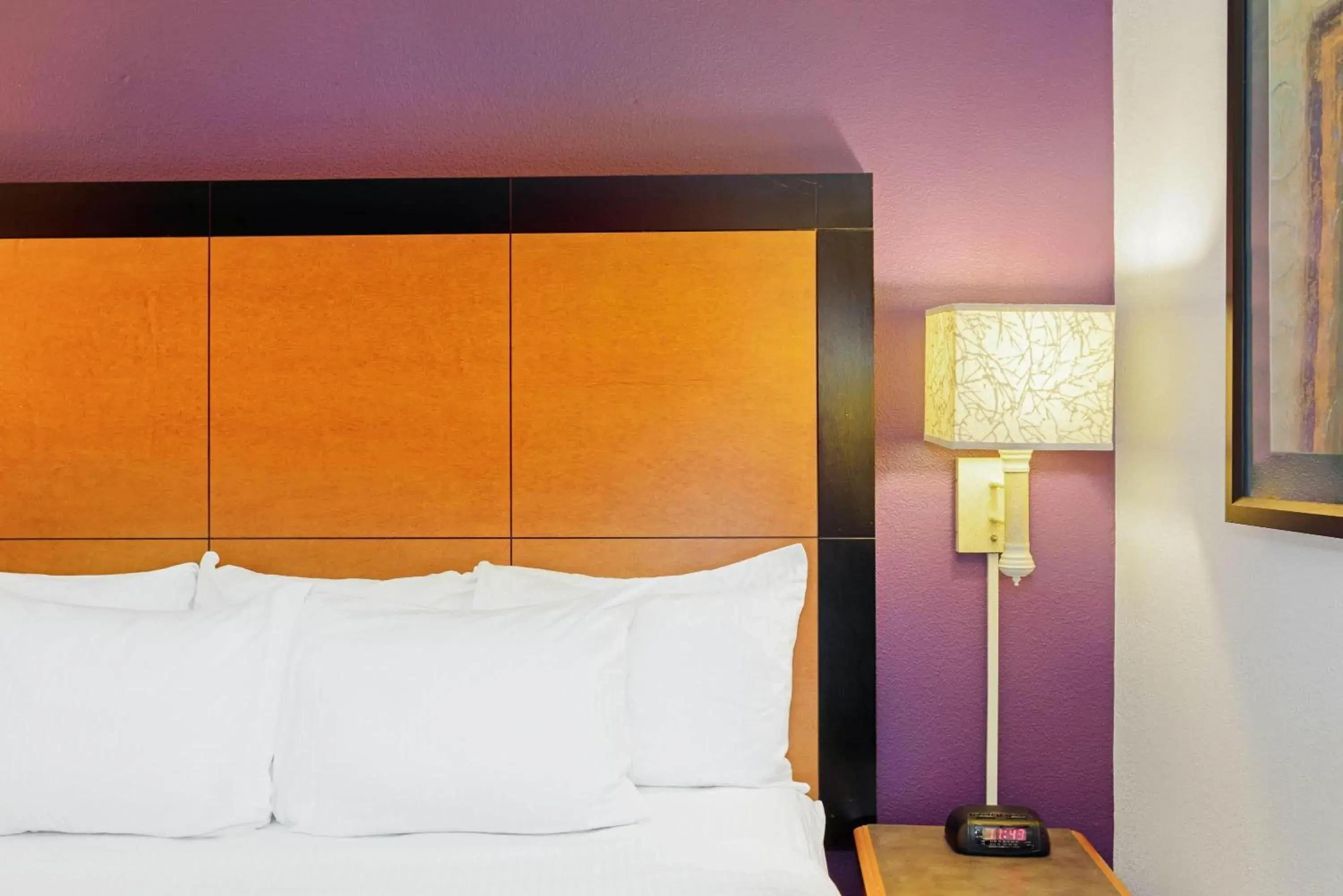 Photo of the whole room, Bed in La Quinta by Wyndham Orlando I Drive/Conv Center Photo of the whole room, Bed in La Quinta by Wyndham Orlando I Drive/Conv Center