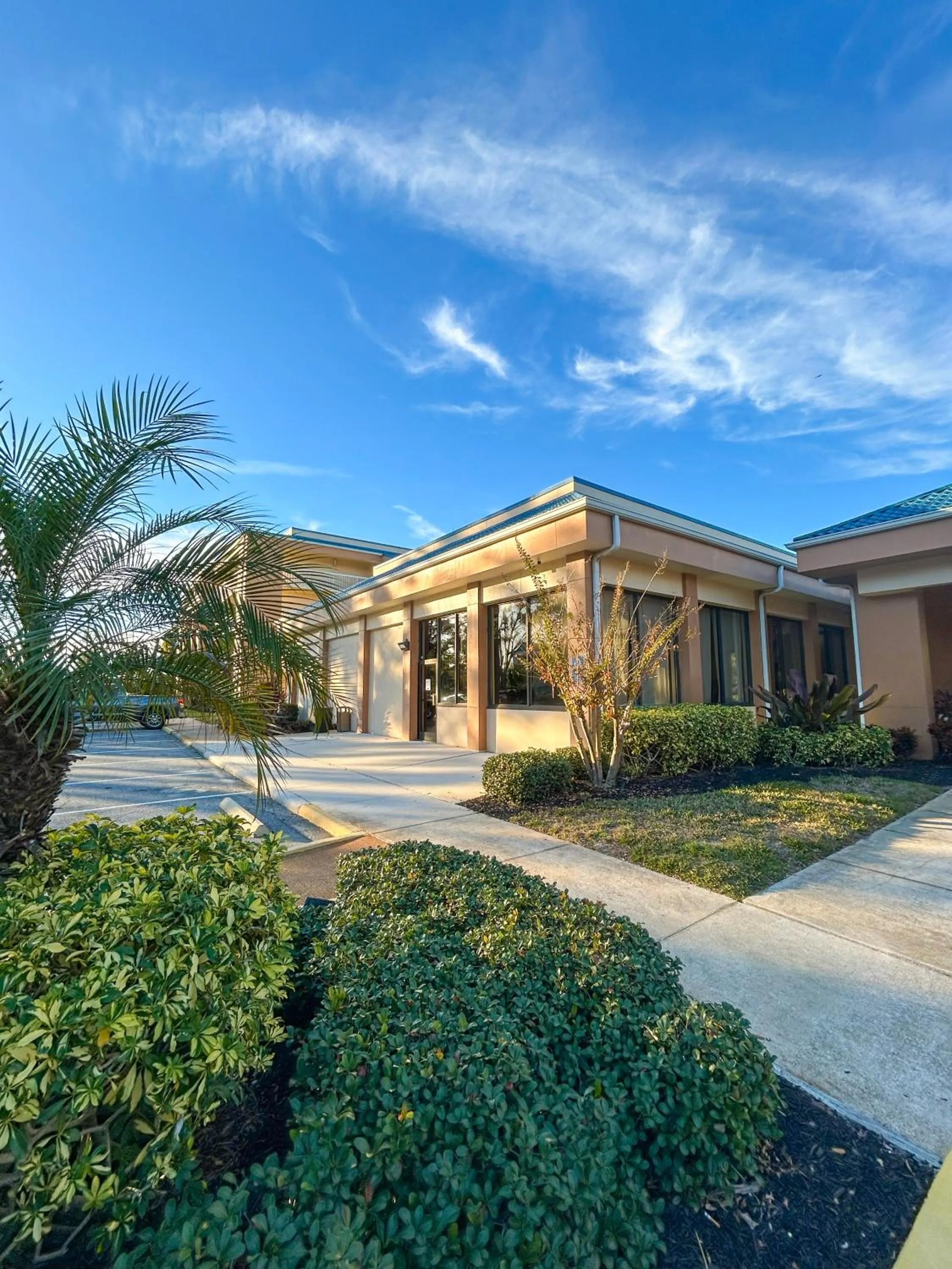 Property building in Hotel Monreale Express & Studios IDrive District