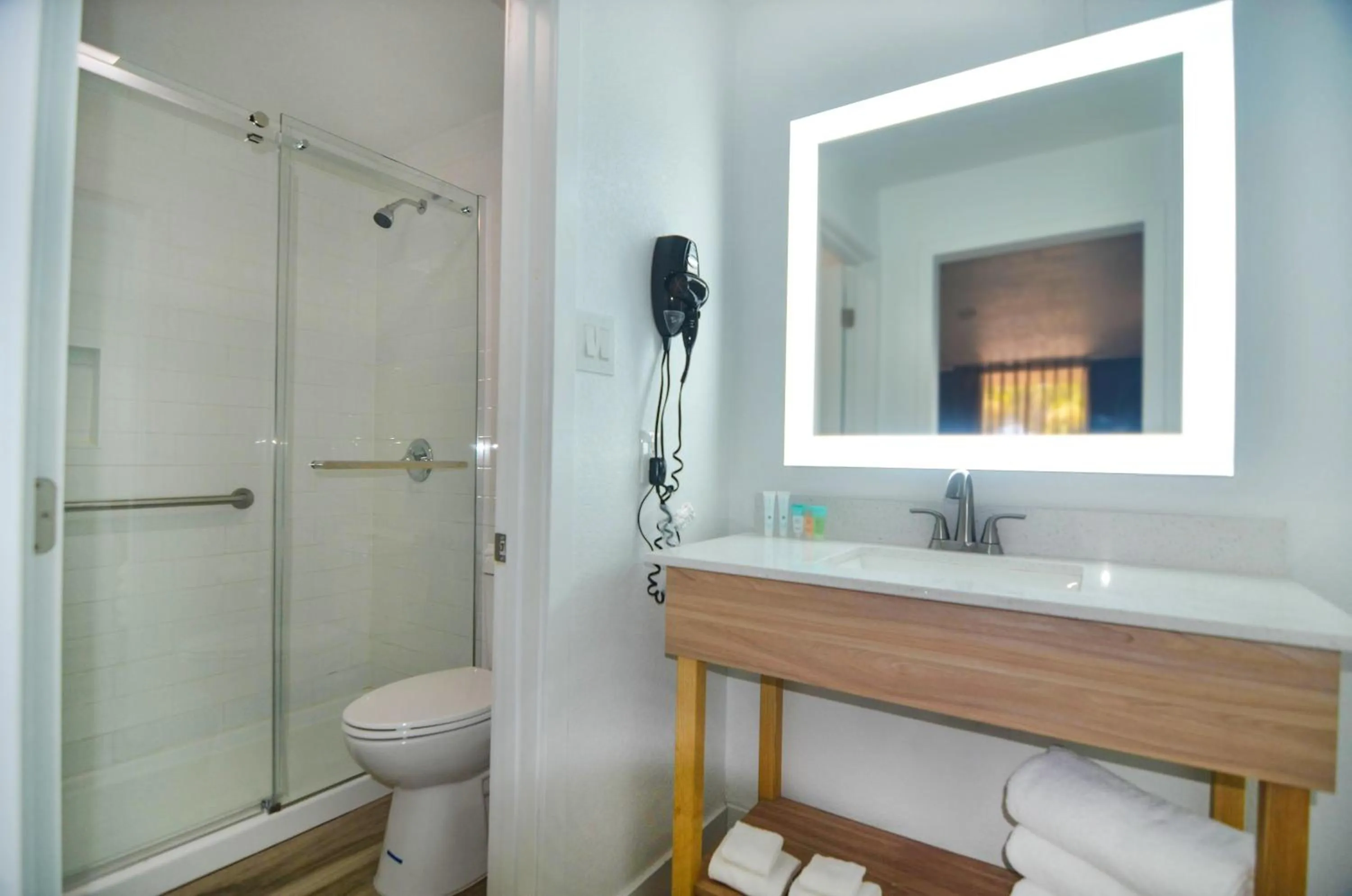 Bathroom in Hotel Monreale Express & Studios IDrive District