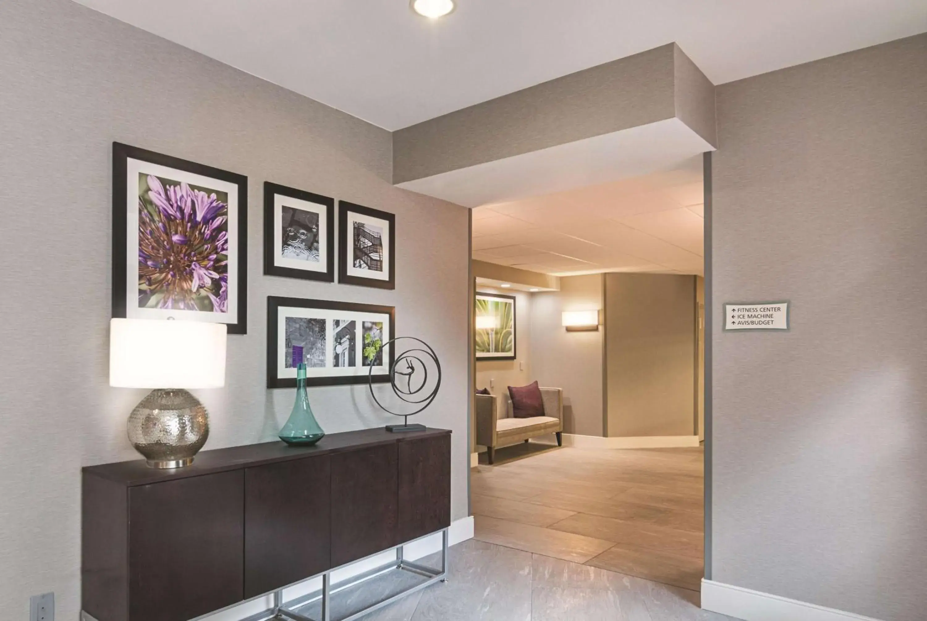 Lobby or reception in La Quinta by Wyndham Orlando UCF Lobby or reception in La Quinta by Wyndham Orlando UCF