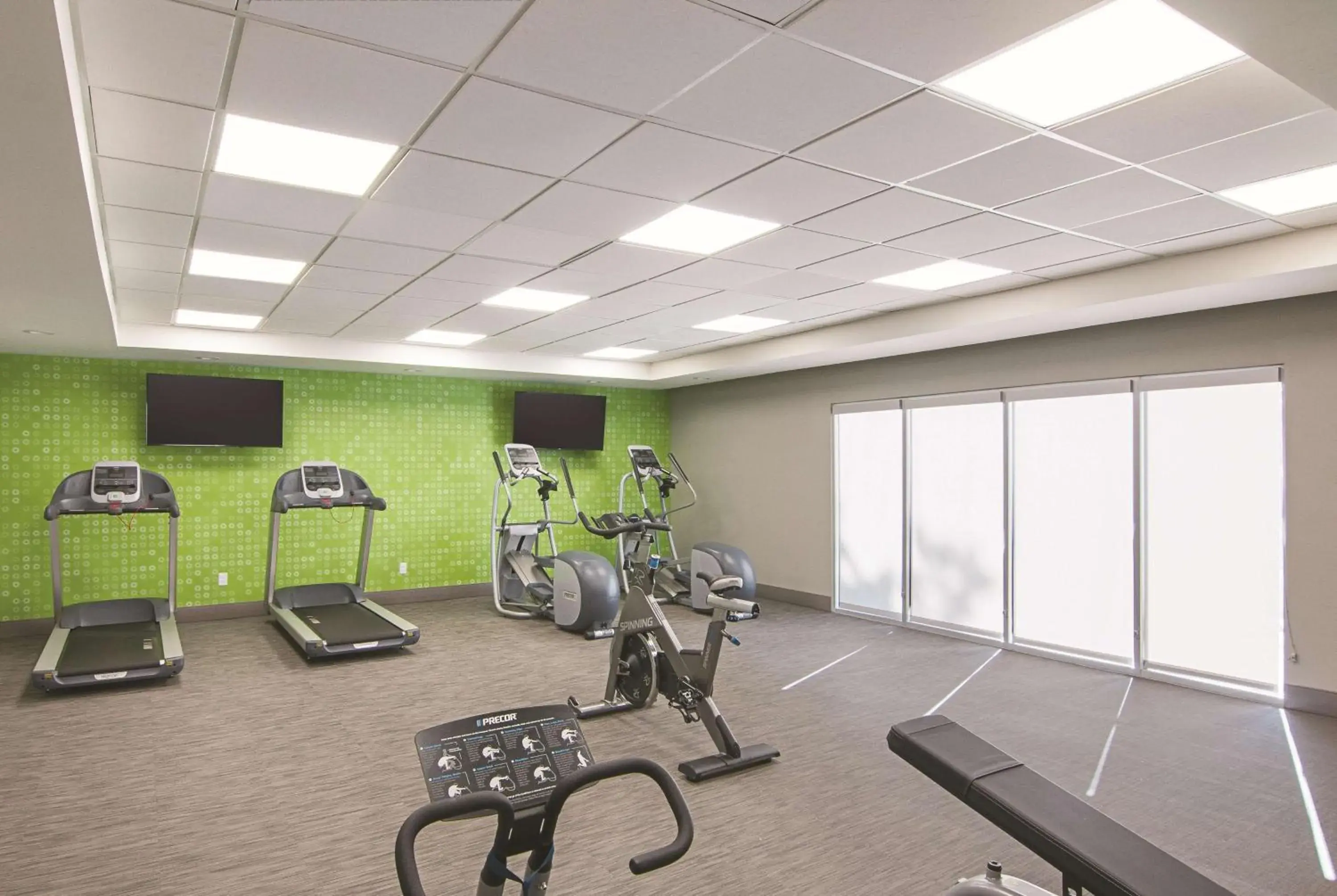 Fitness centre/facilities in La Quinta by Wyndham Orlando UCF Fitness centre/facilities in La Quinta by Wyndham Orlando UCF
