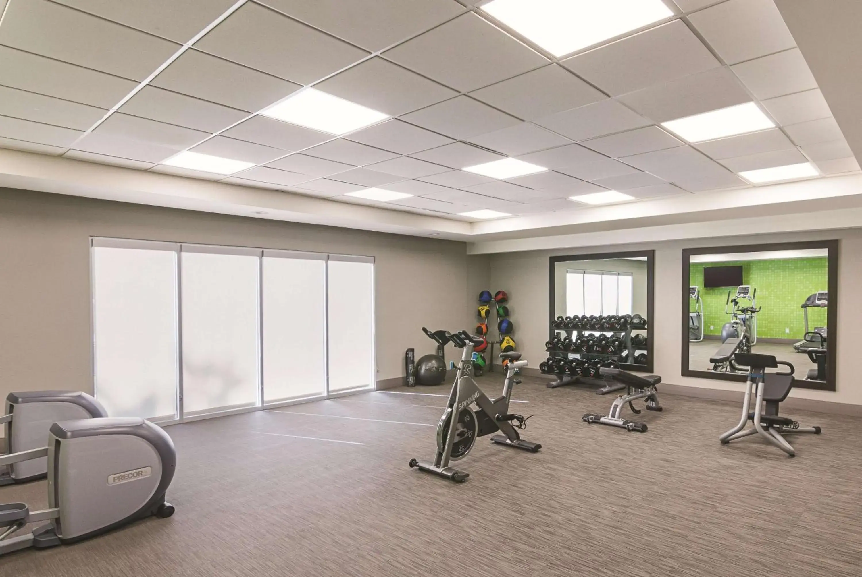 Fitness centre/facilities in La Quinta by Wyndham Orlando UCF Fitness centre/facilities in La Quinta by Wyndham Orlando UCF