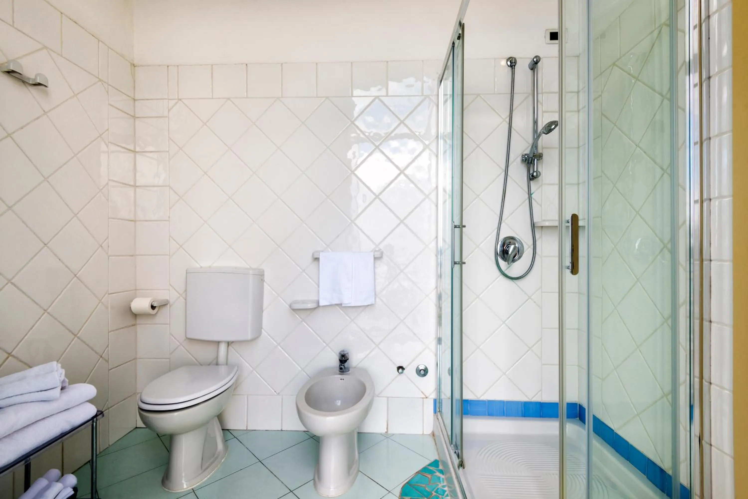 Shower in Hotel Villa Svizzera Terme