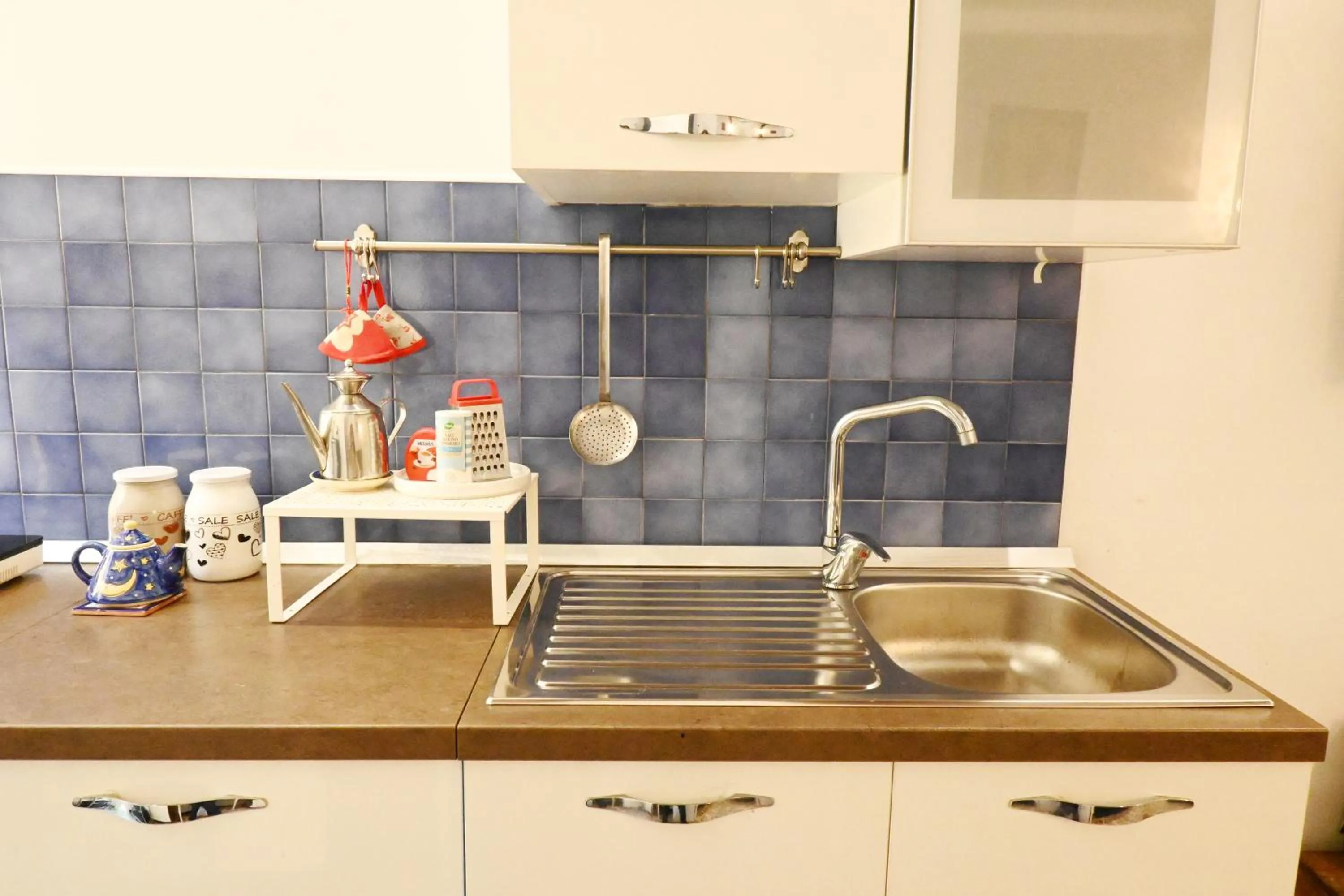 Kitchen or kitchenette in Nanà Bed and Breakfast