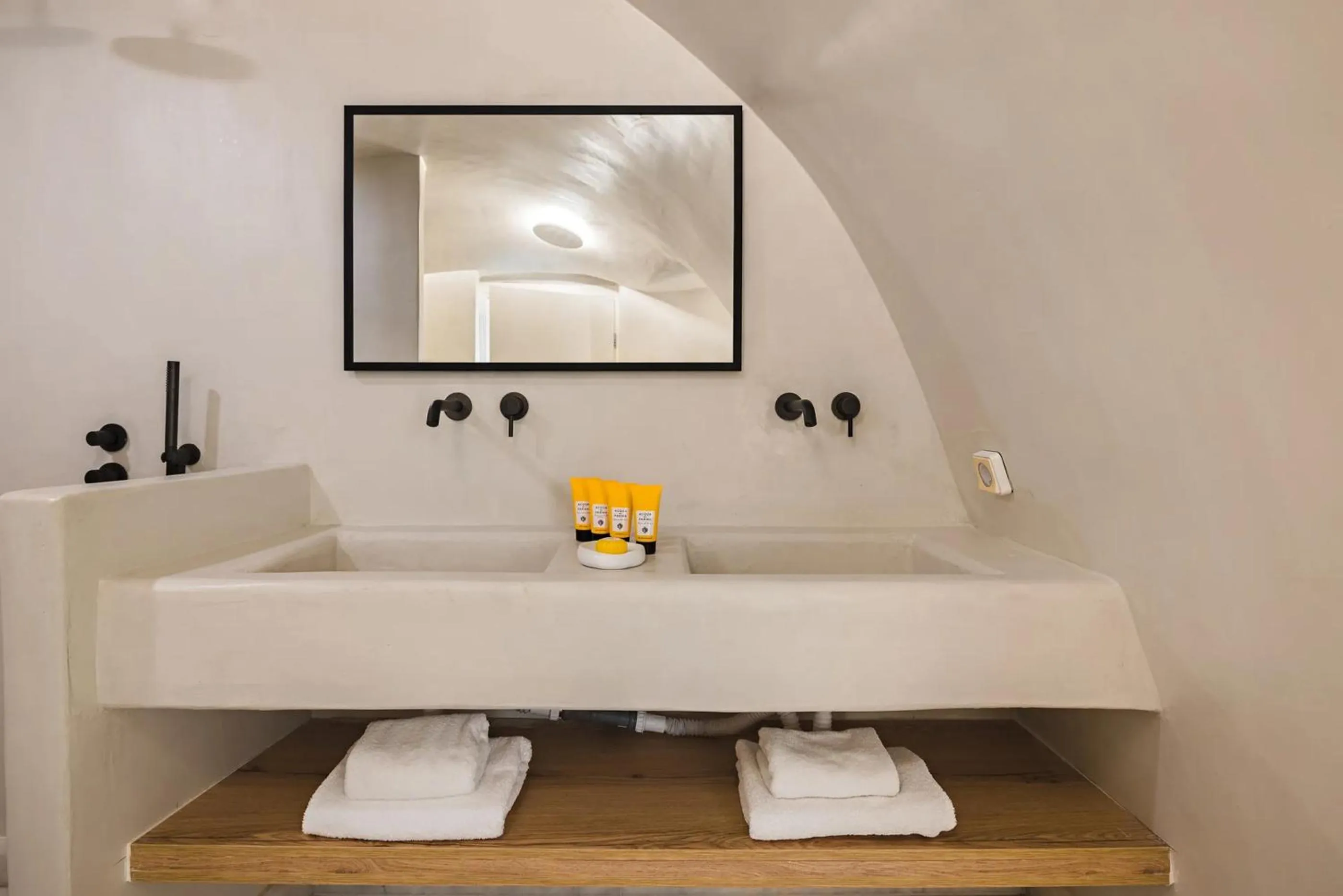 Bathroom in Rocabella Santorini Hotel & Spa