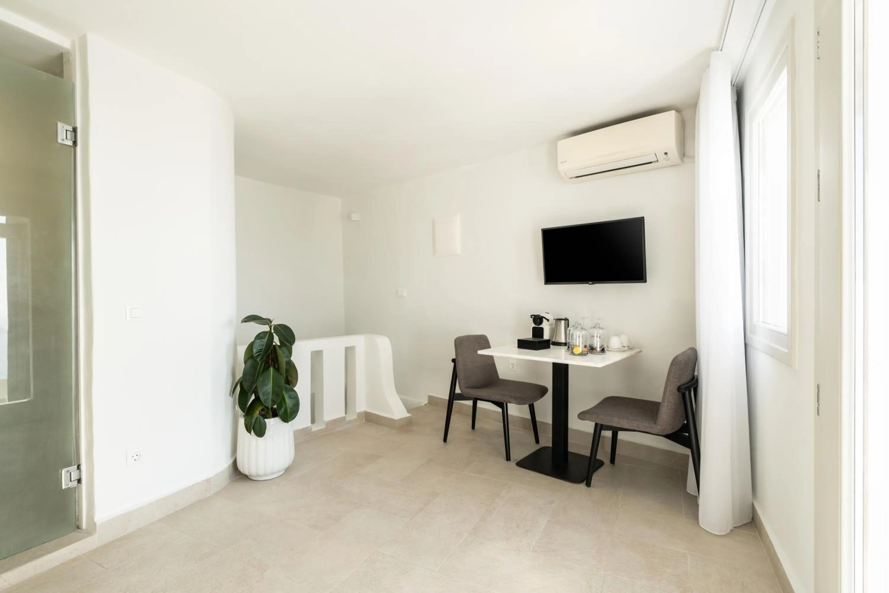 Rocabella Santorini Hotel & Spa