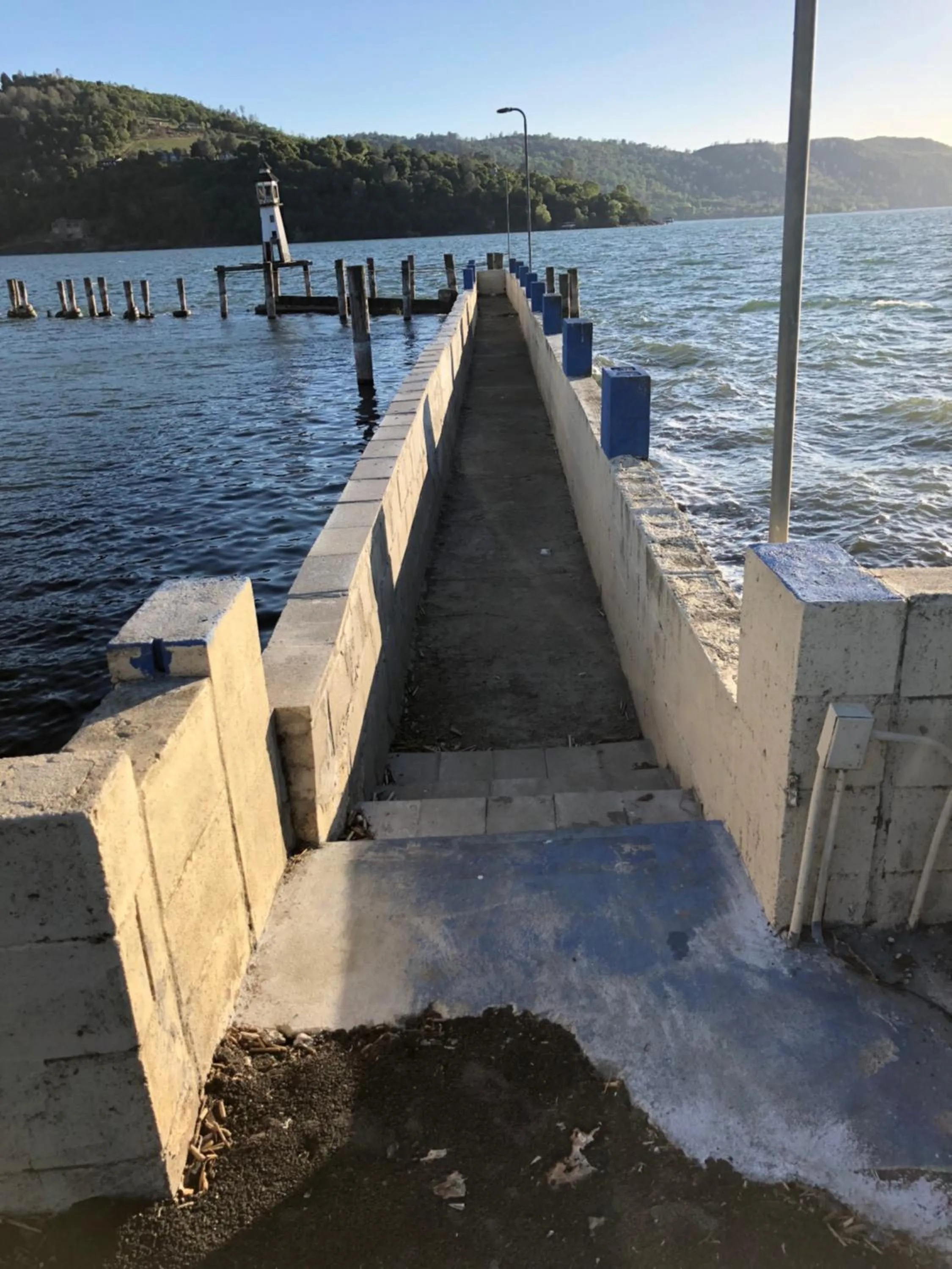 Lake view in Lamplighter Motel Clearlake