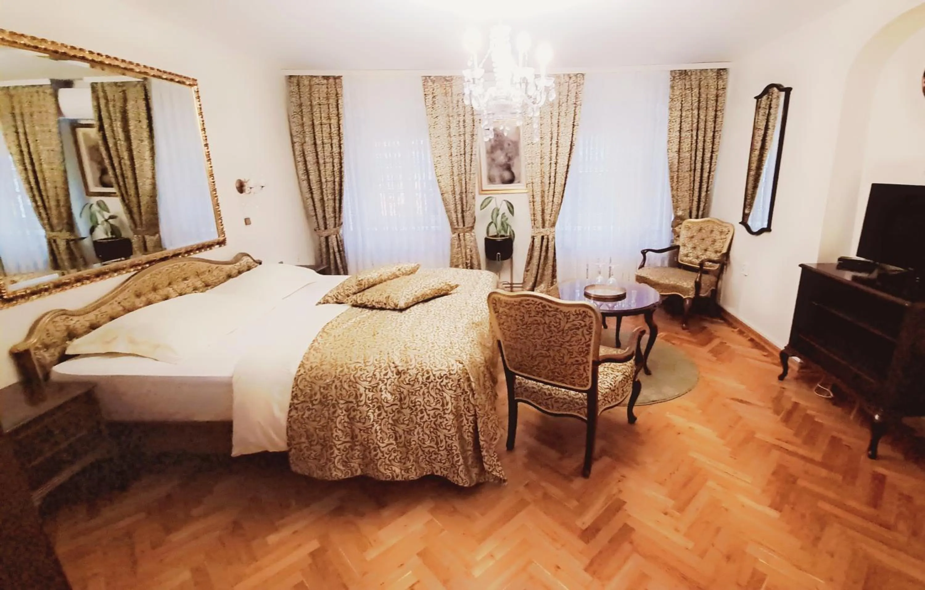 Bedroom, Bed in Hotel Livadić