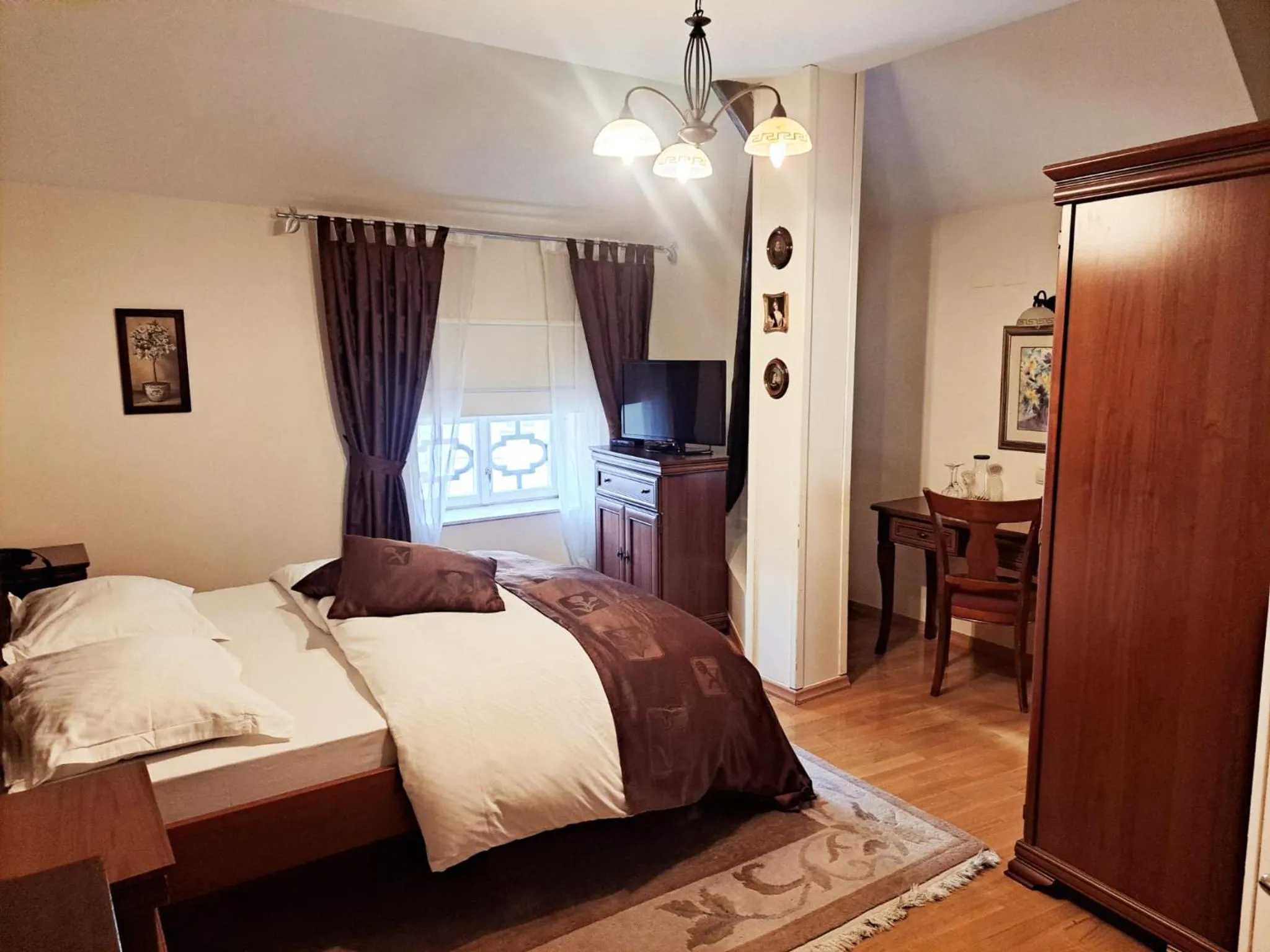 Bedroom, Bed in Hotel Livadić