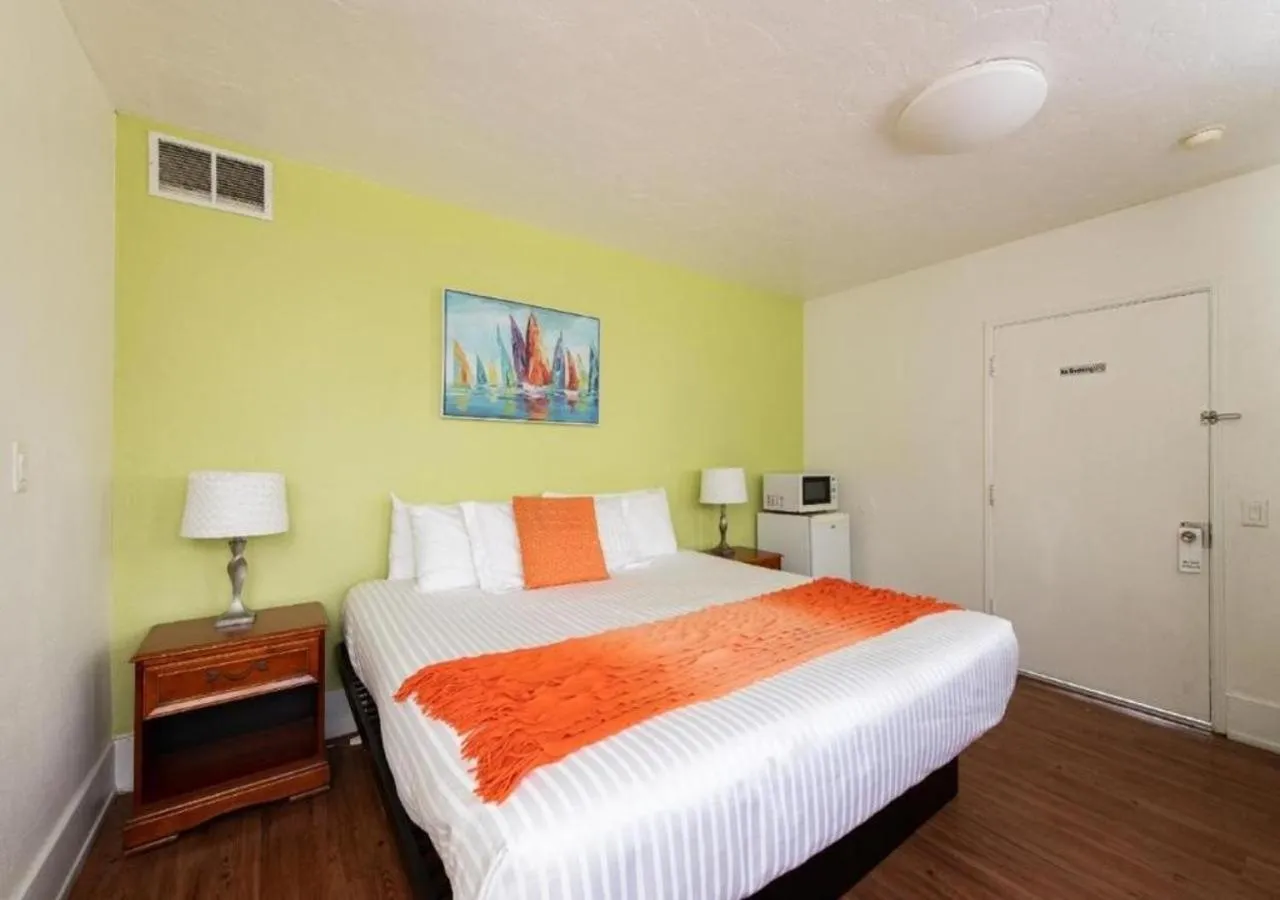 Bed in The Patriots Boutique Motel