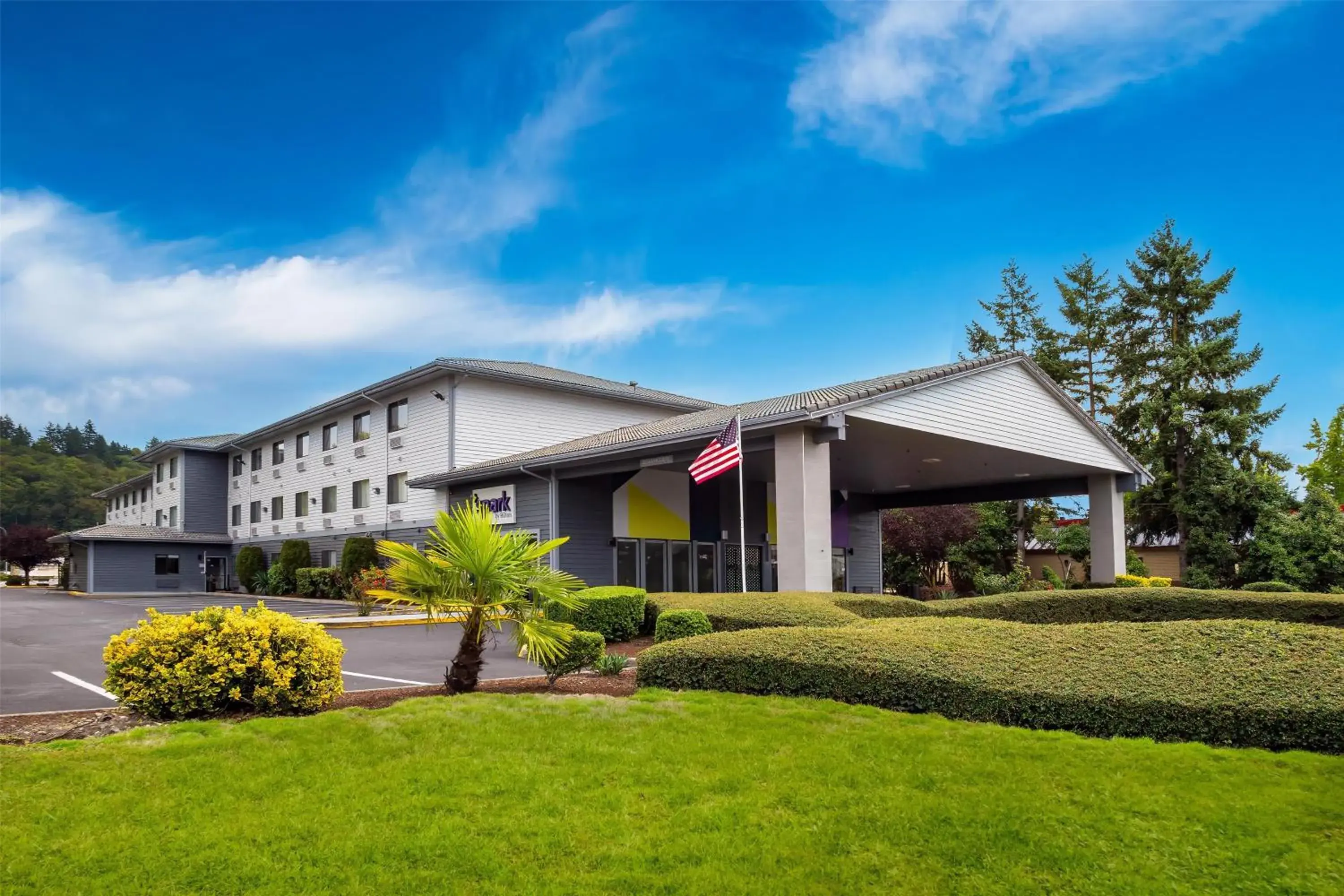 Property building in Spark by Hilton Kent Seattle Property building in Spark by Hilton Kent Seattle