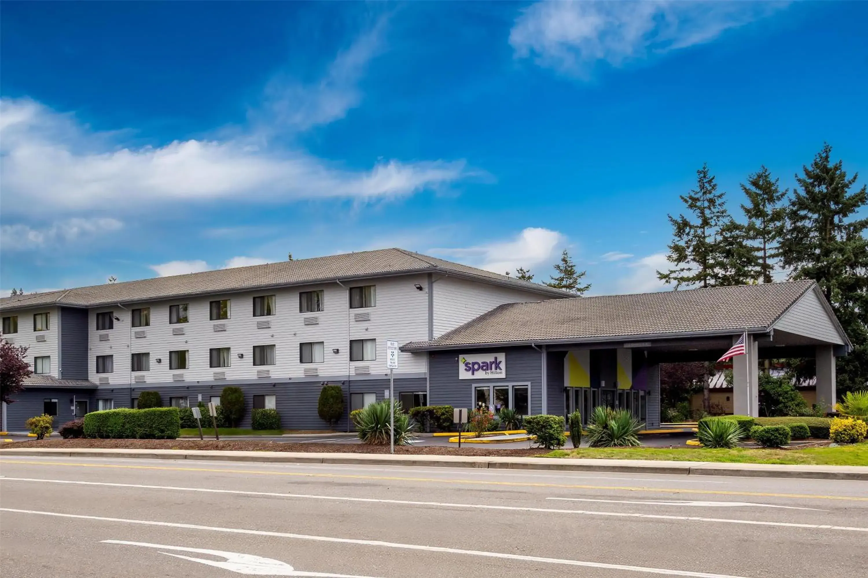 Property building in Spark by Hilton Kent Seattle Property building in Spark by Hilton Kent Seattle