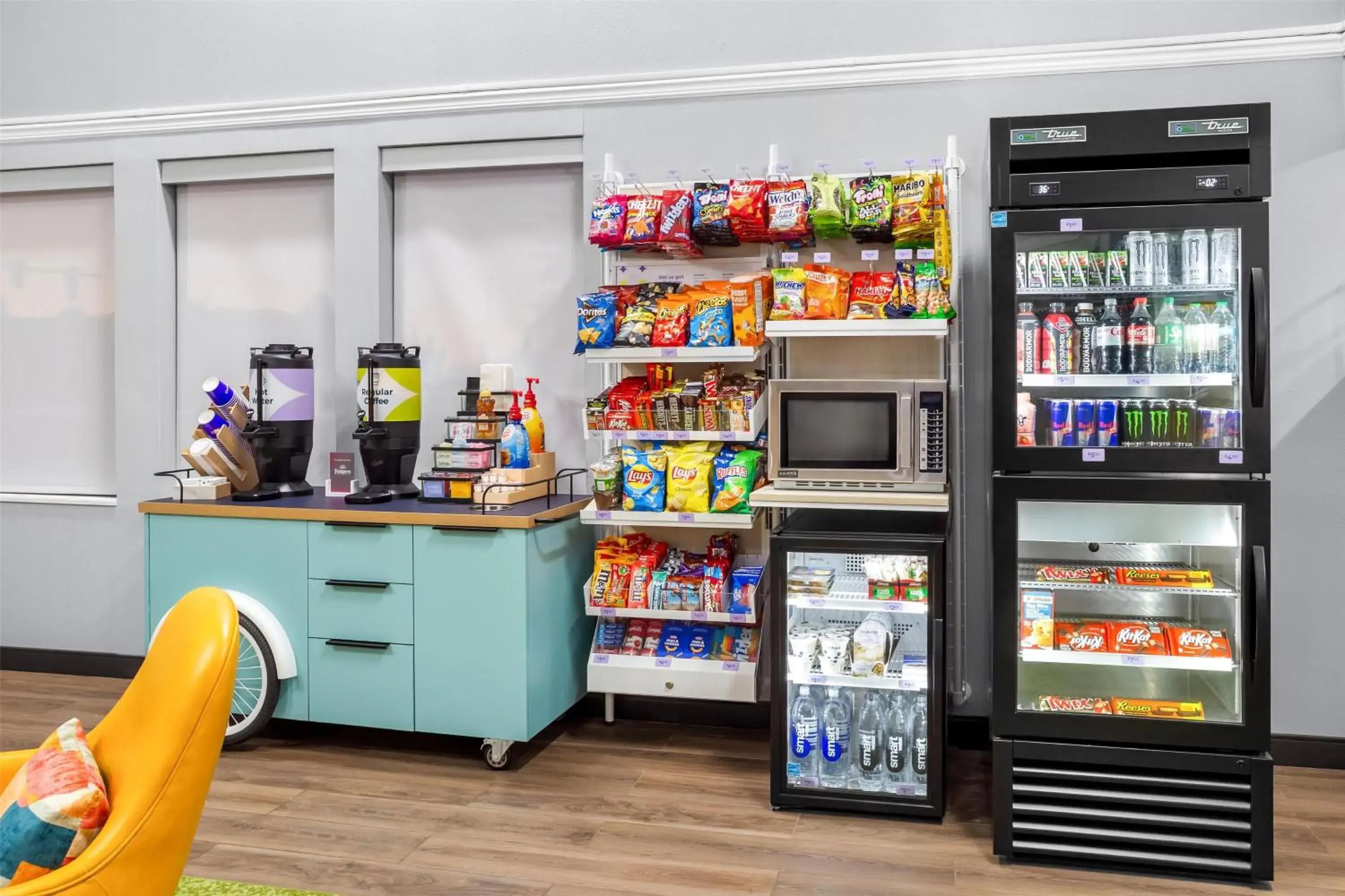 Restaurant/places to eat in Spark by Hilton Kent Seattle Restaurant/places to eat in Spark by Hilton Kent Seattle