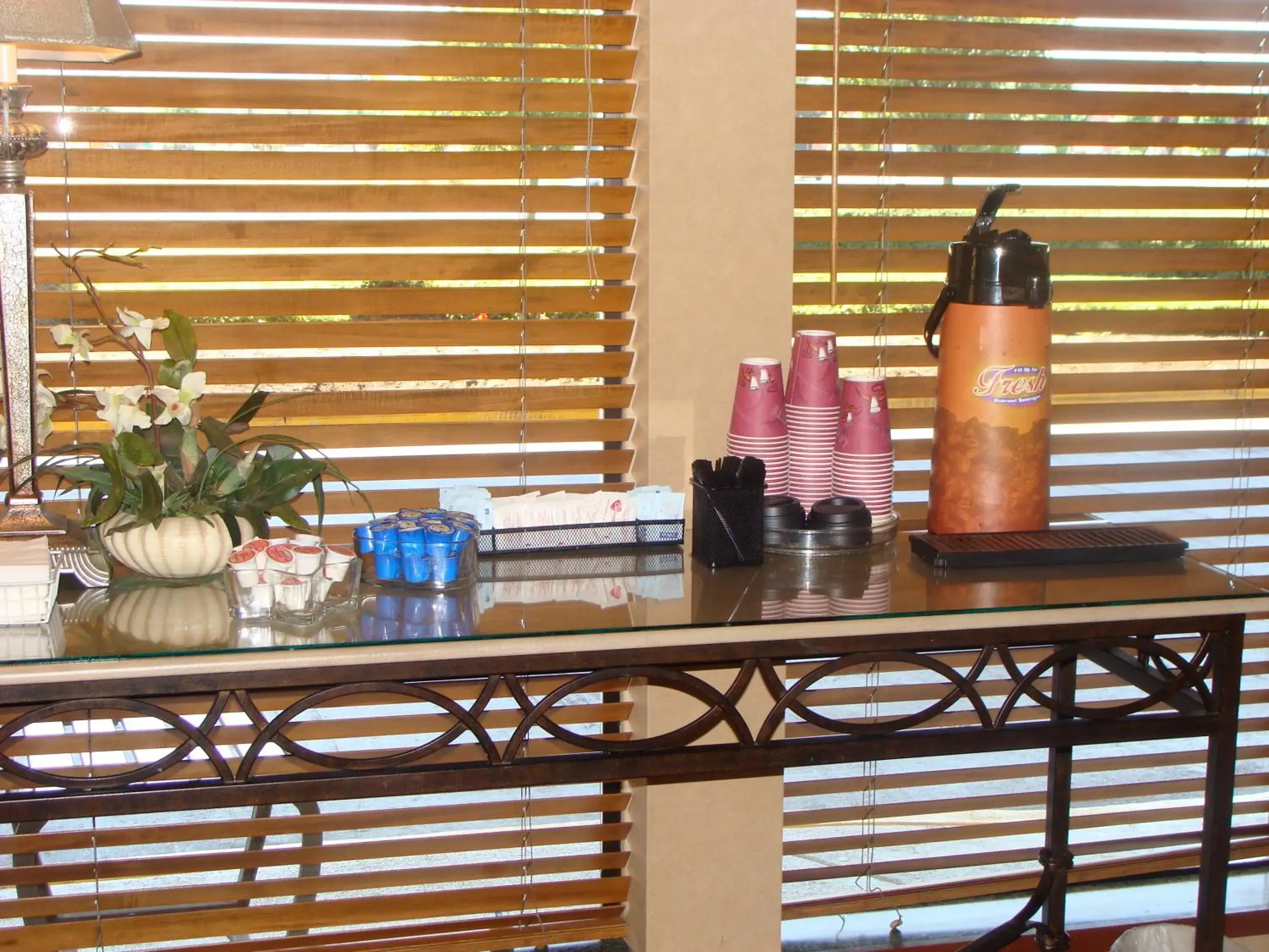 Decorative detail in Days Inn by Wyndham Kent 84th Ave Decorative detail in Days Inn by Wyndham Kent 84th Ave