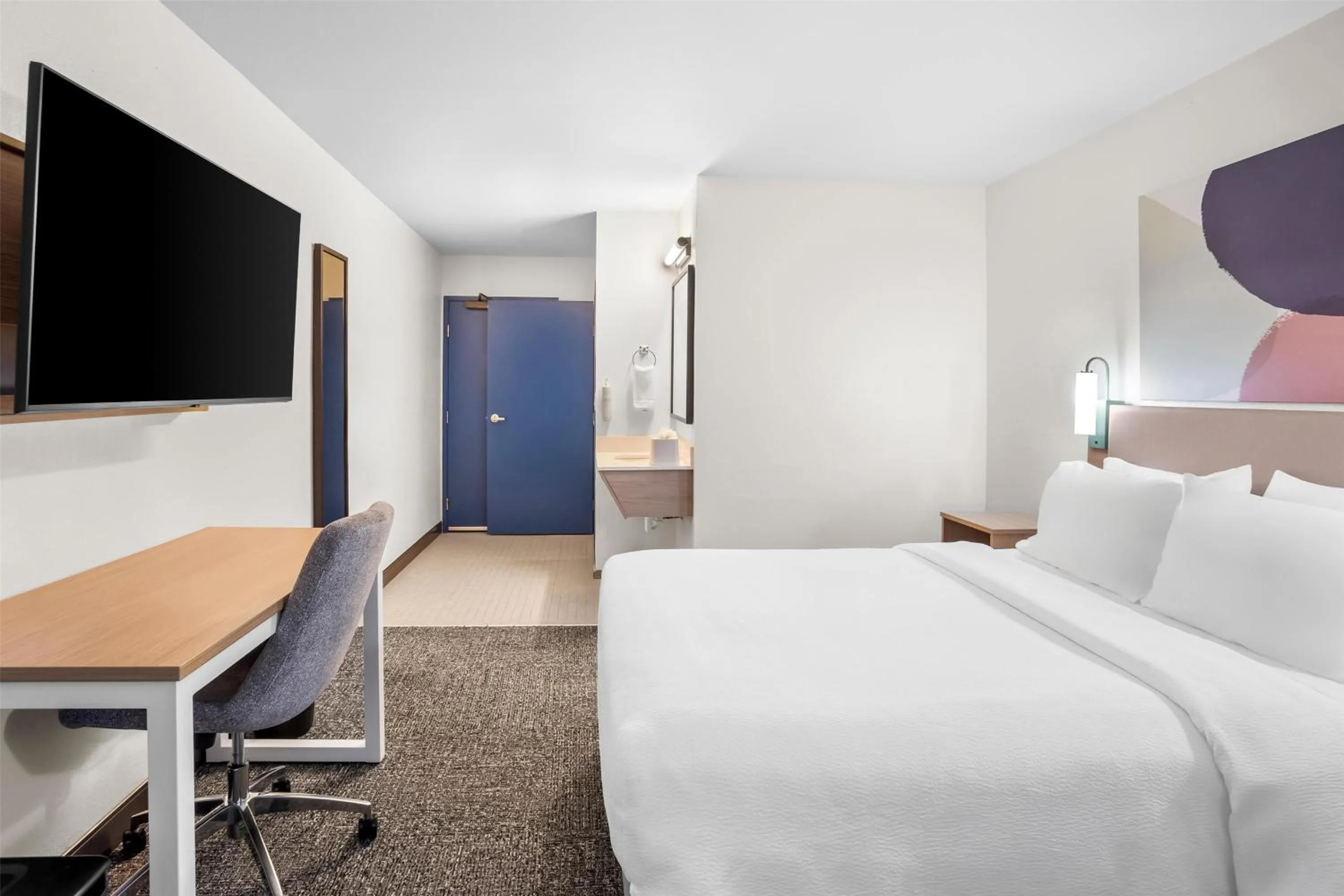 Bedroom, Bed in Spark by Hilton Kent Seattle