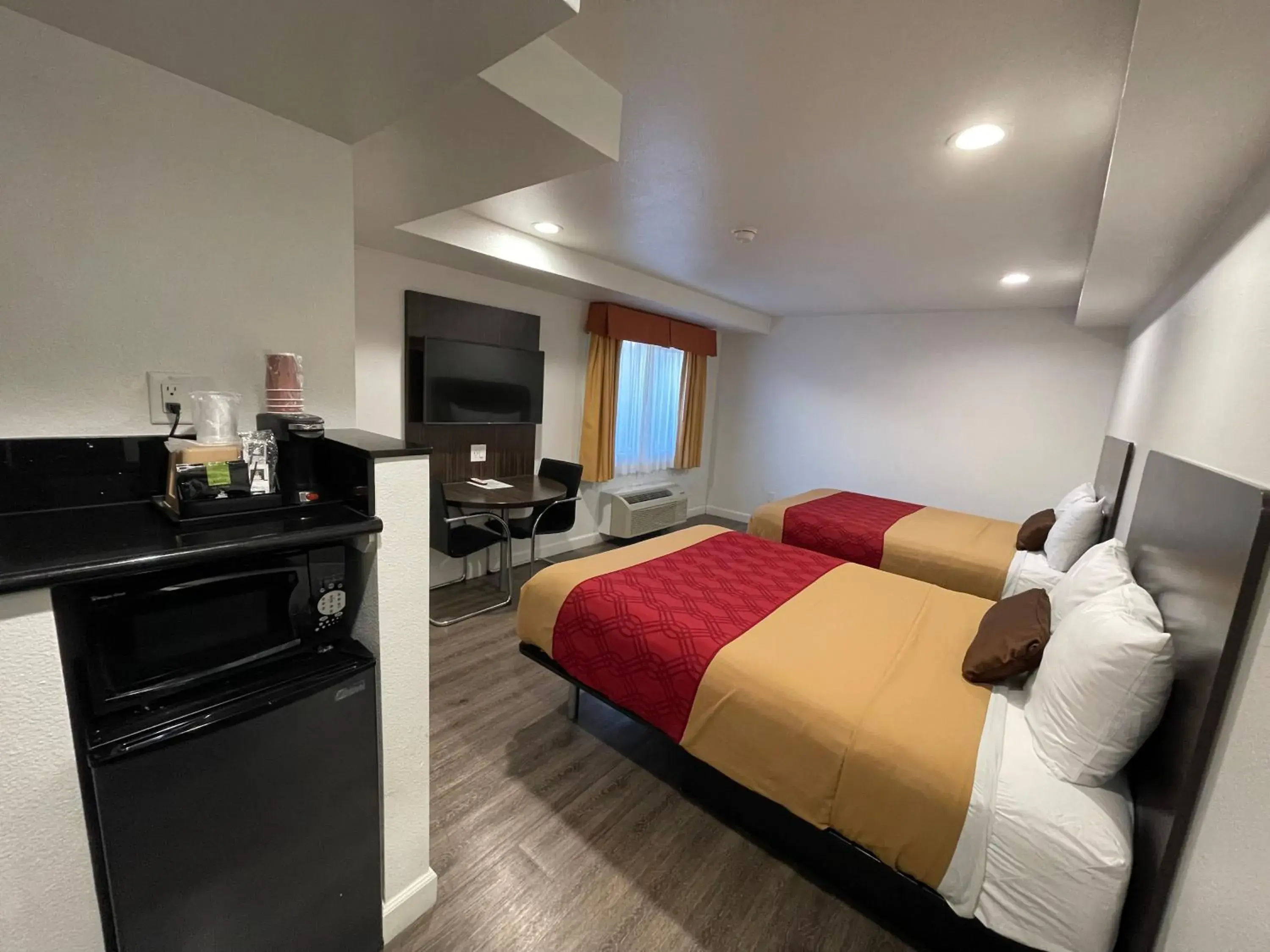 Bed in Claremont Lodge Bed in Claremont Lodge