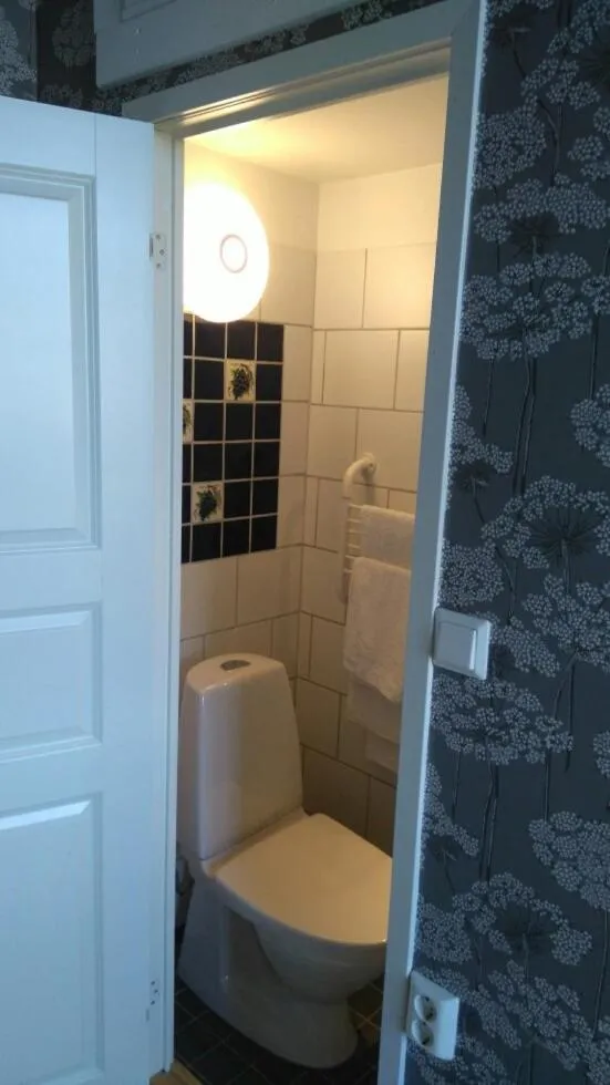 Single Room with Bathroom - single occupancy in Hotell Edgar