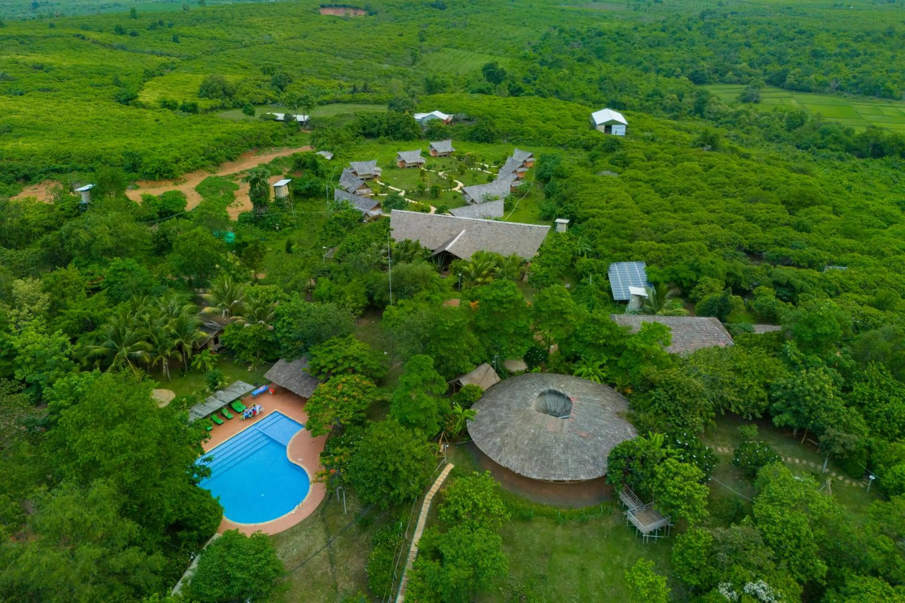 Hanchey Bamboo Resort