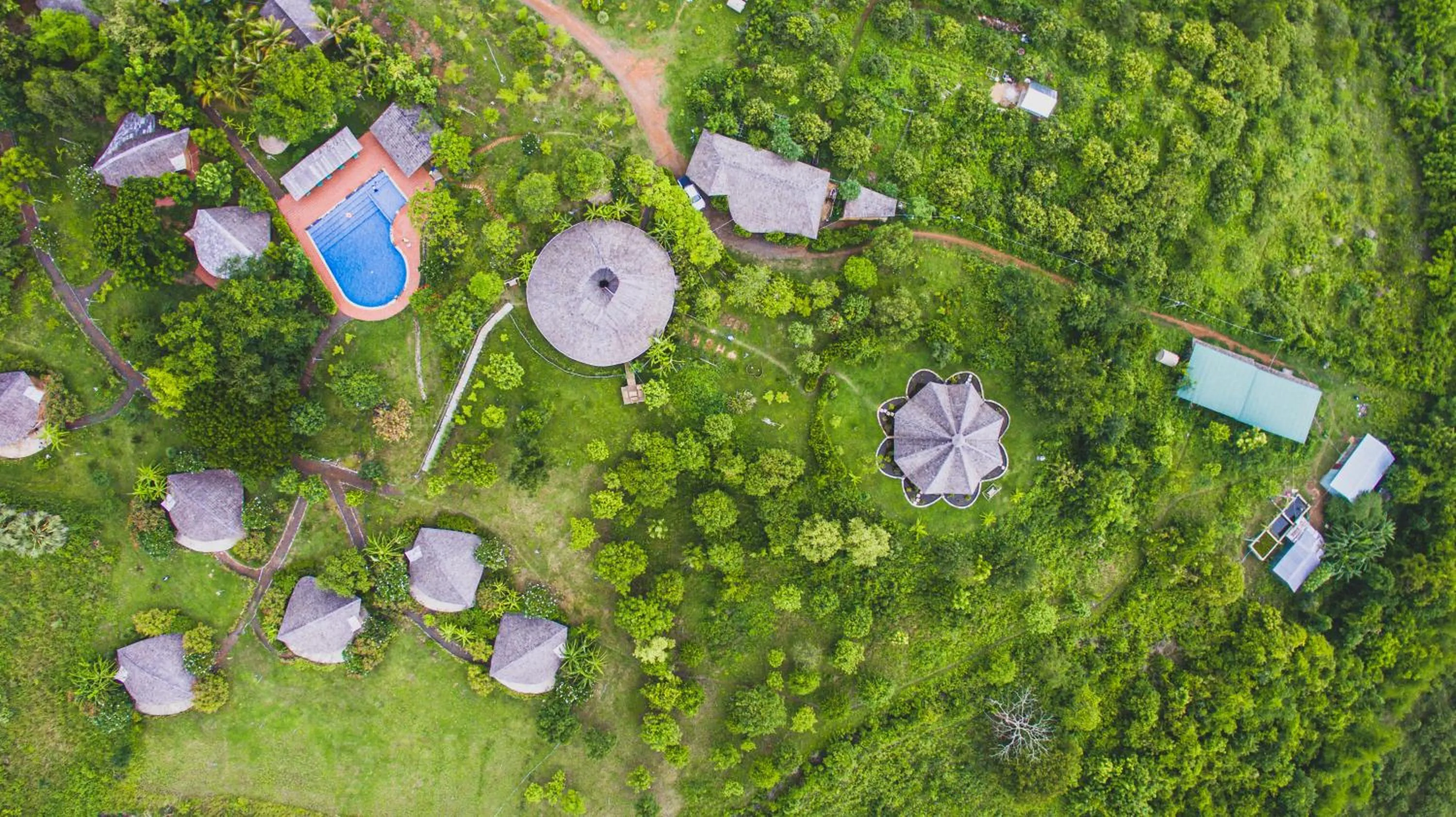 Hanchey Bamboo Resort