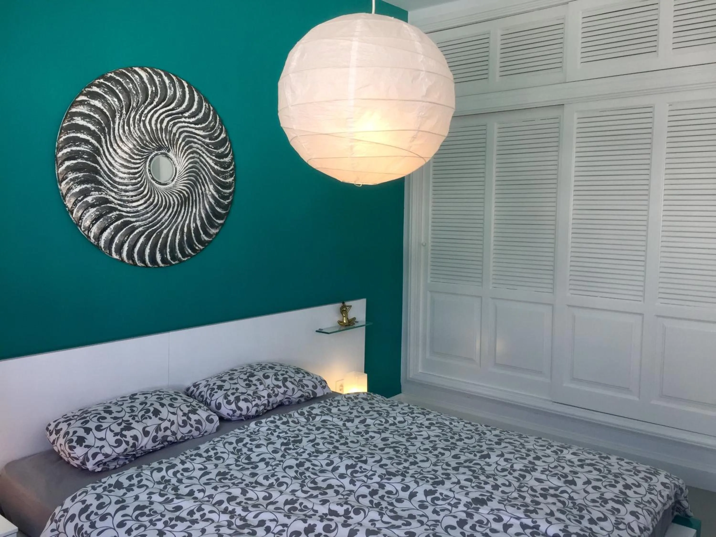 Bedroom, Bed in Casa Flamingo, Sea View Apartment