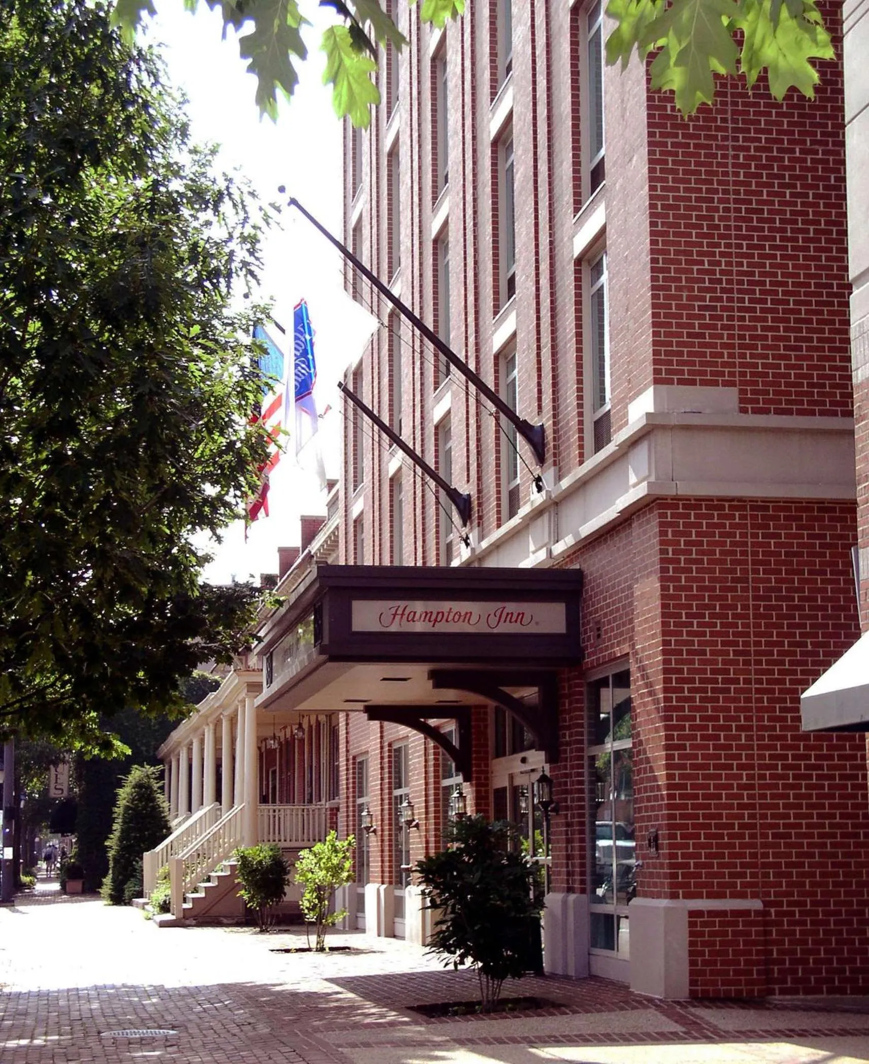 Property building in Hampton Inn Alexandria/Old Town