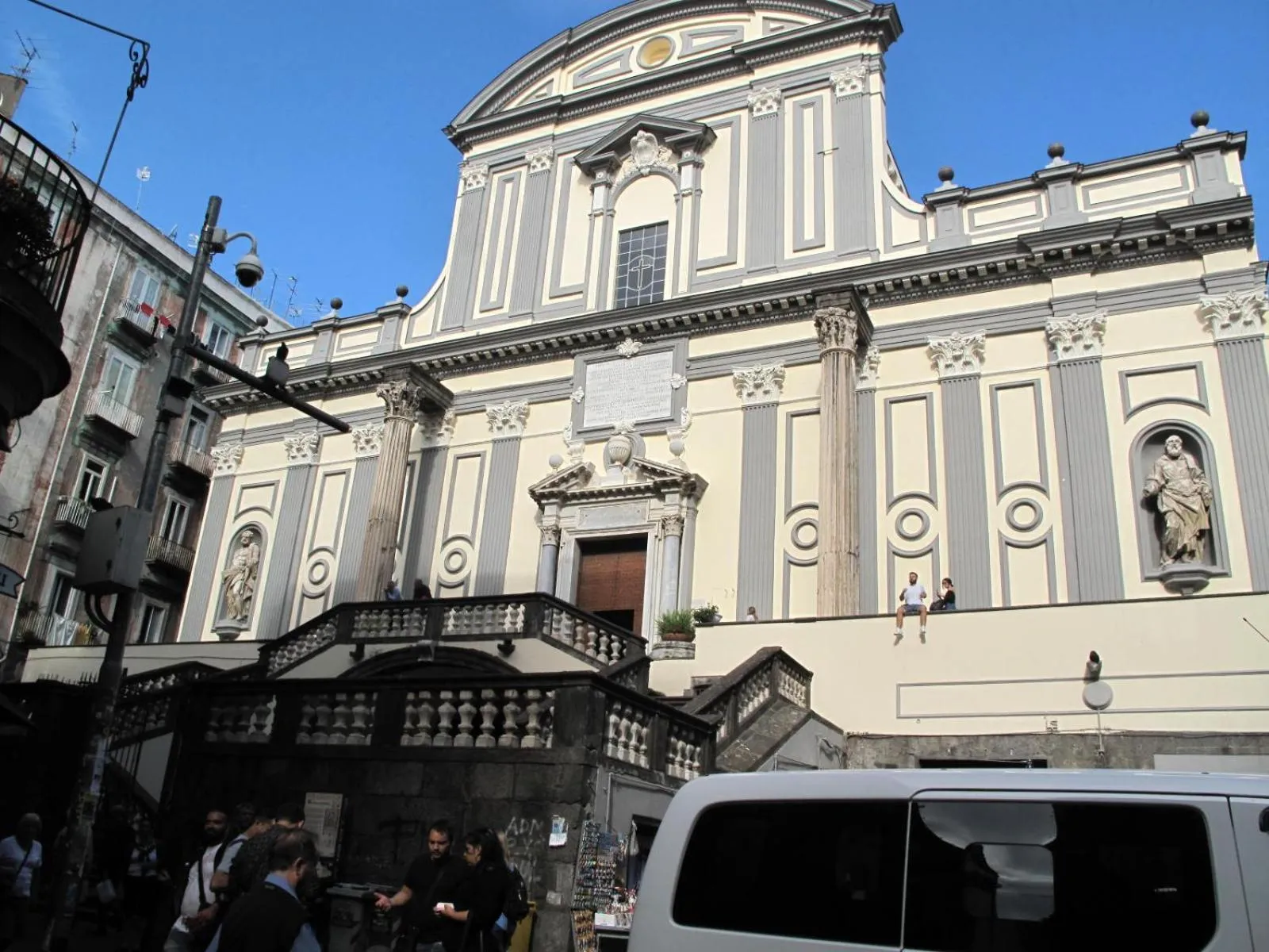 Neighbourhood in I DIOSCURI