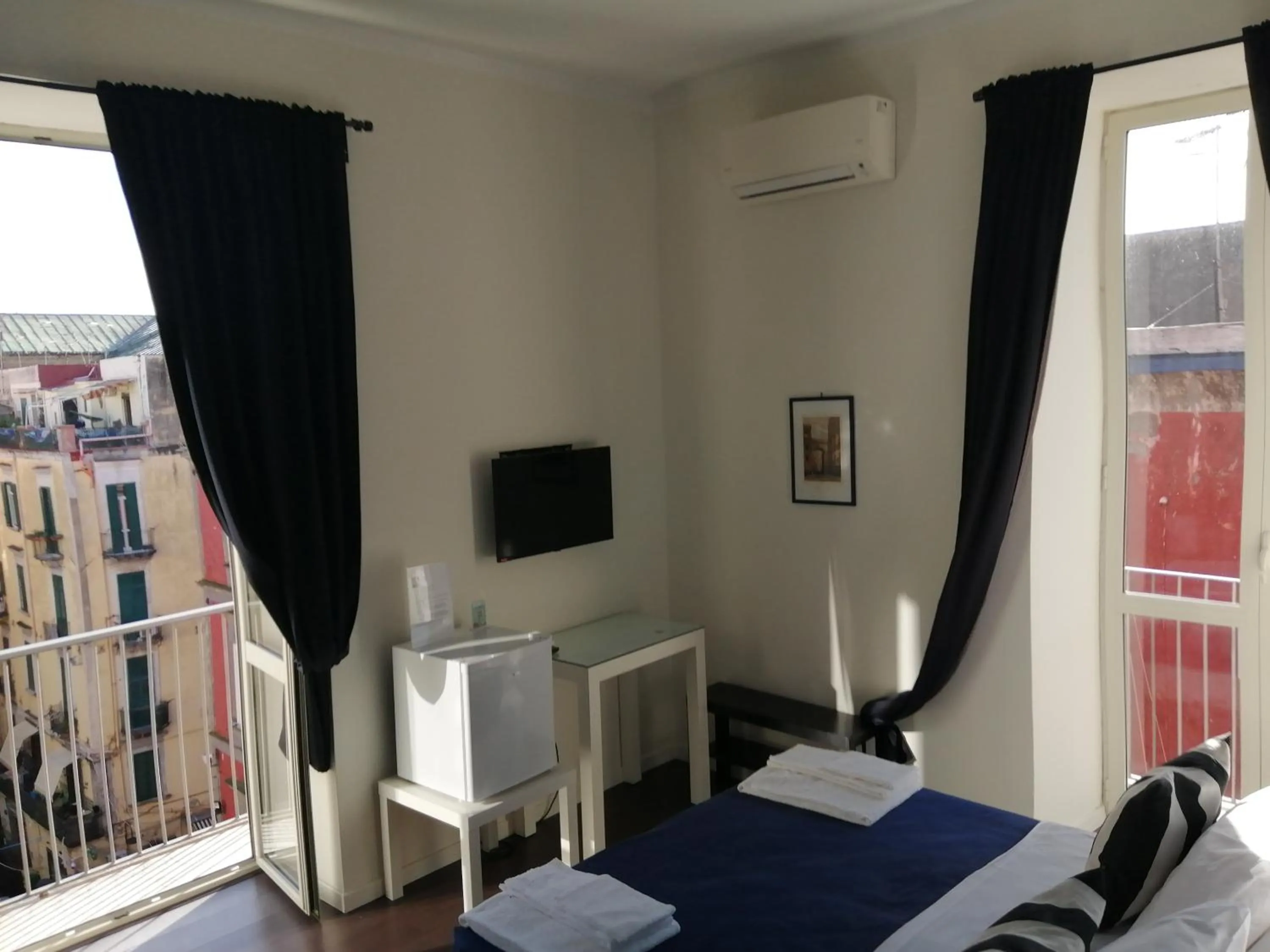 Bedroom, Bed in I DIOSCURI