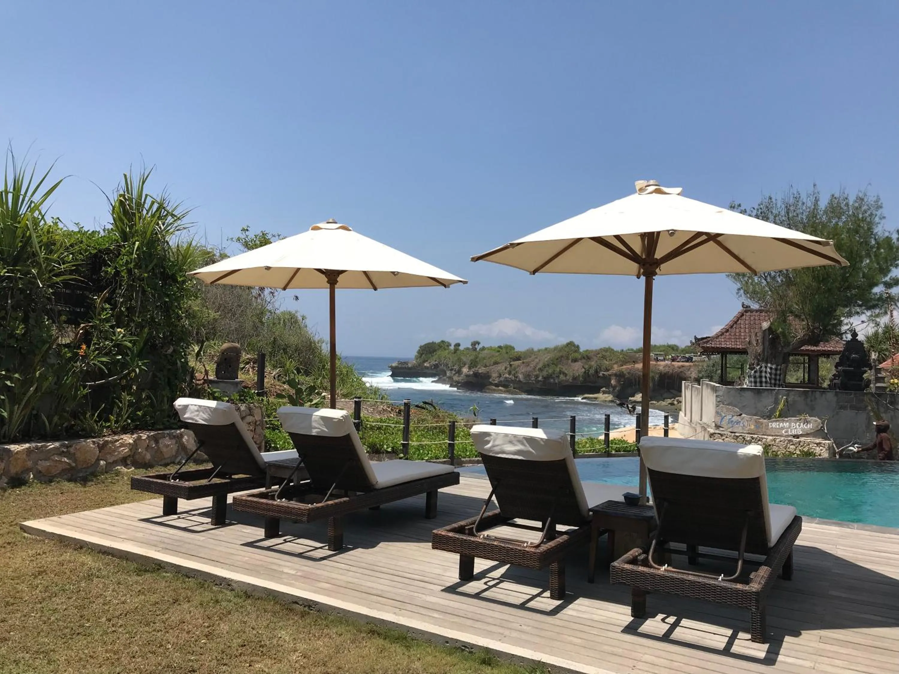 D'byas Dream Beach Club and Villa