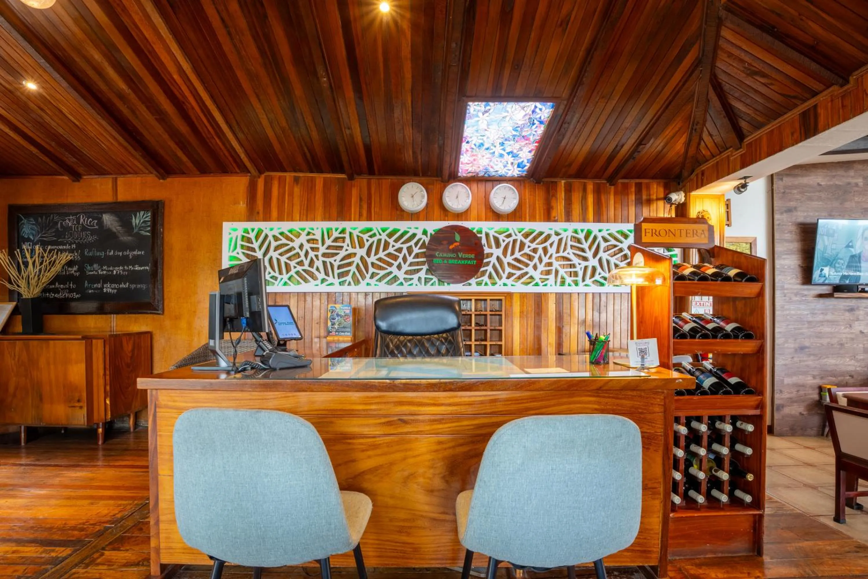 Lobby or reception in Camino Verde B&B Monteverde Costa Rica