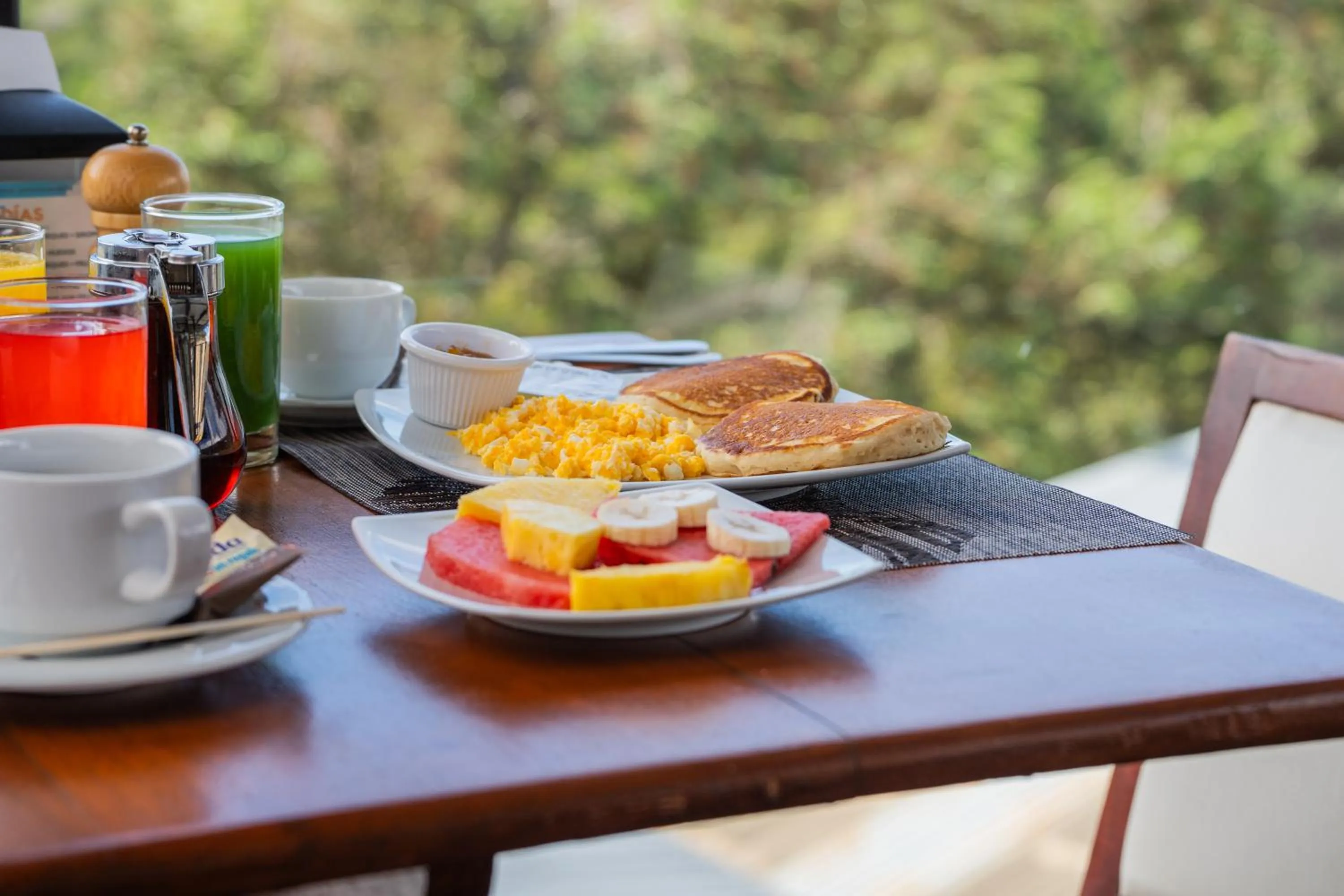 Breakfast in Camino Verde B&B Monteverde Costa Rica