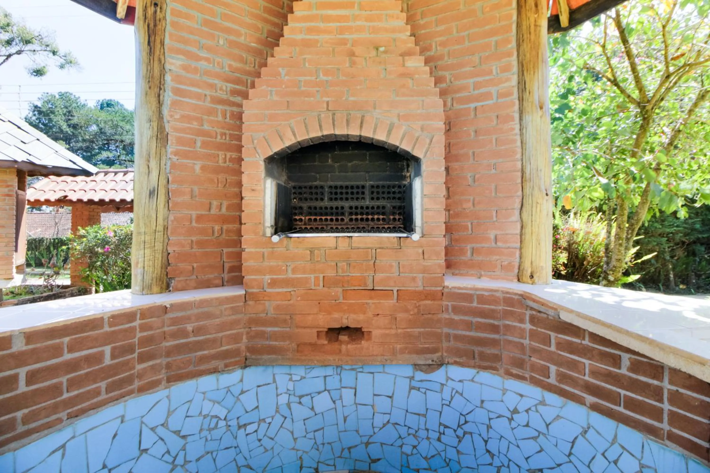 BBQ facilities in VELINN Pousada Torre Branca