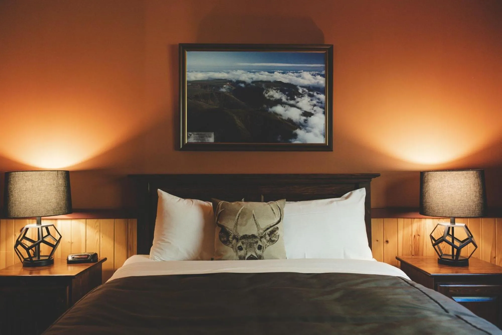 Bedroom, Bed in Gîte du Mont-Albert - Sepaq