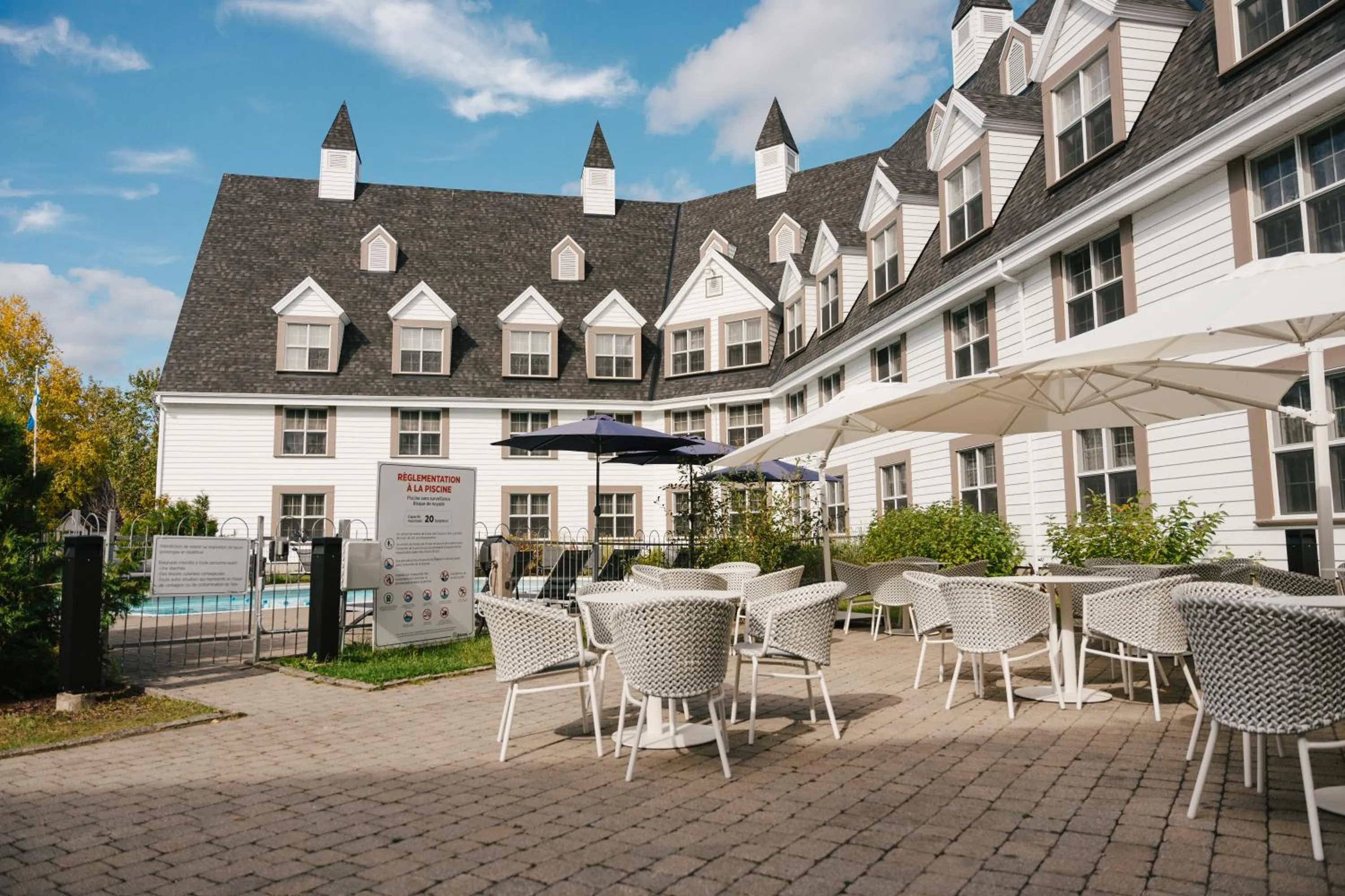 Patio in Gîte du Mont-Albert - Sepaq