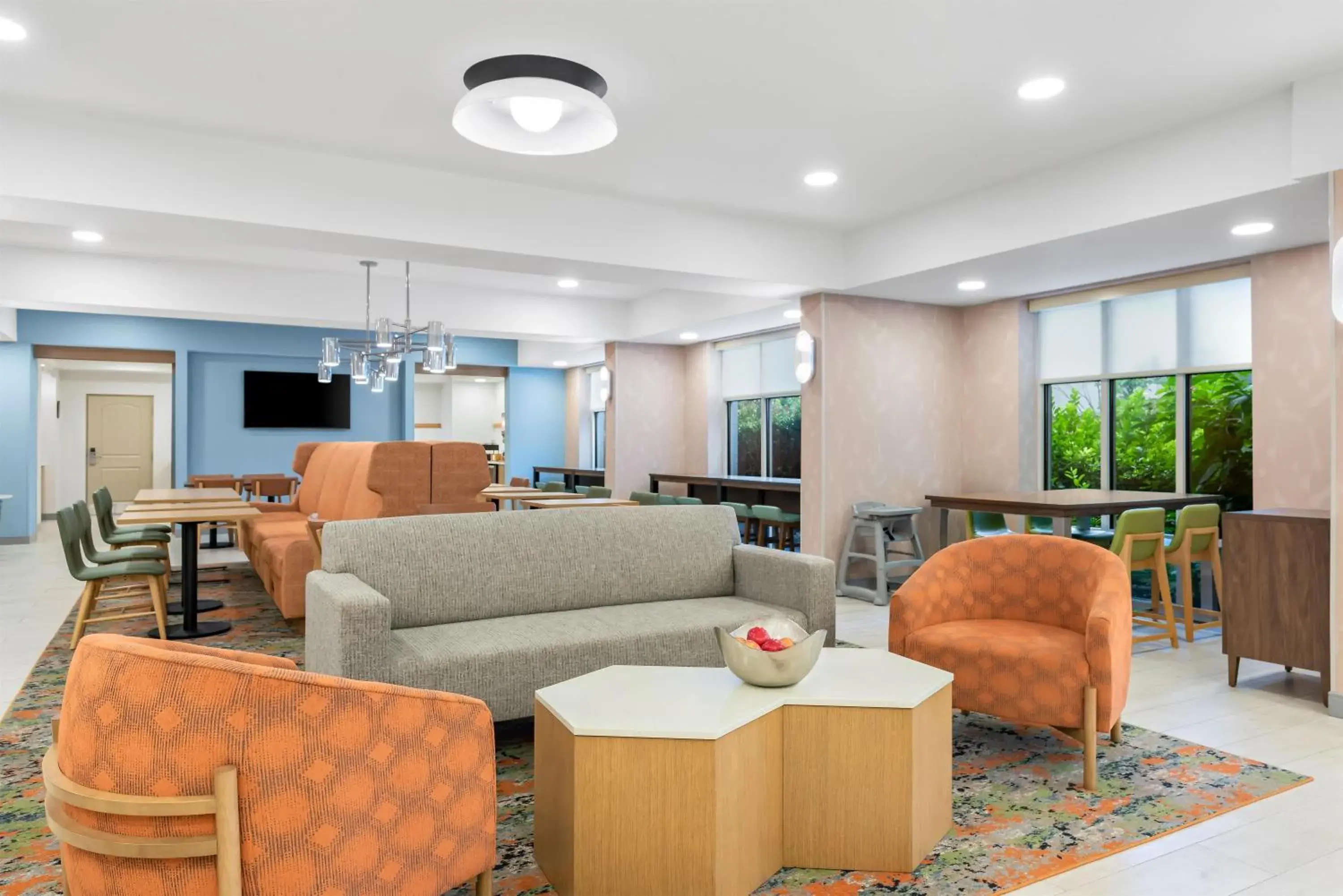 Lobby or reception in Hampton Inn Gainesville-Haymarket Lobby or reception in Hampton Inn Gainesville-Haymarket