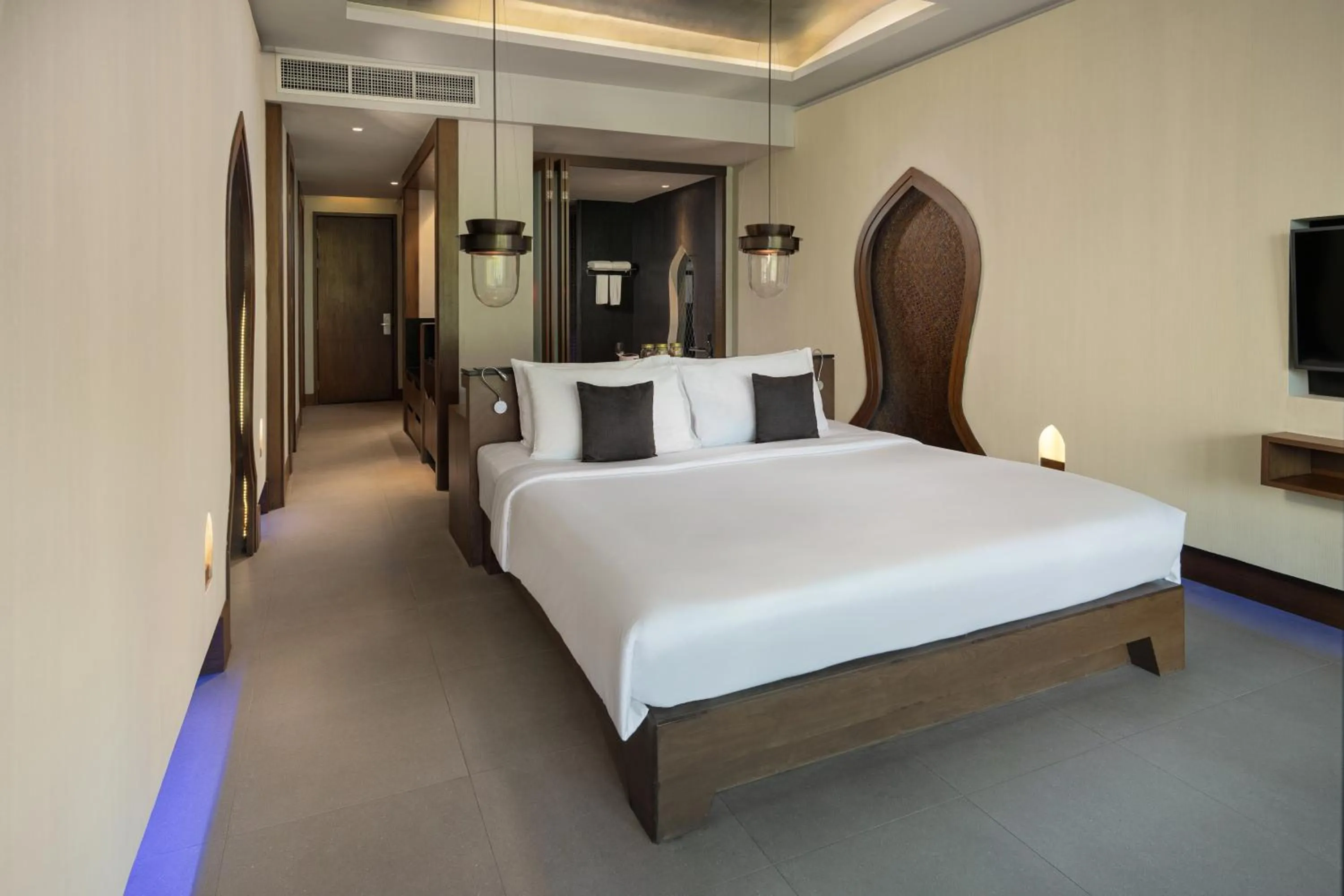 Bedroom, Bed in Avista Hideaway Phuket Patong - MGallery