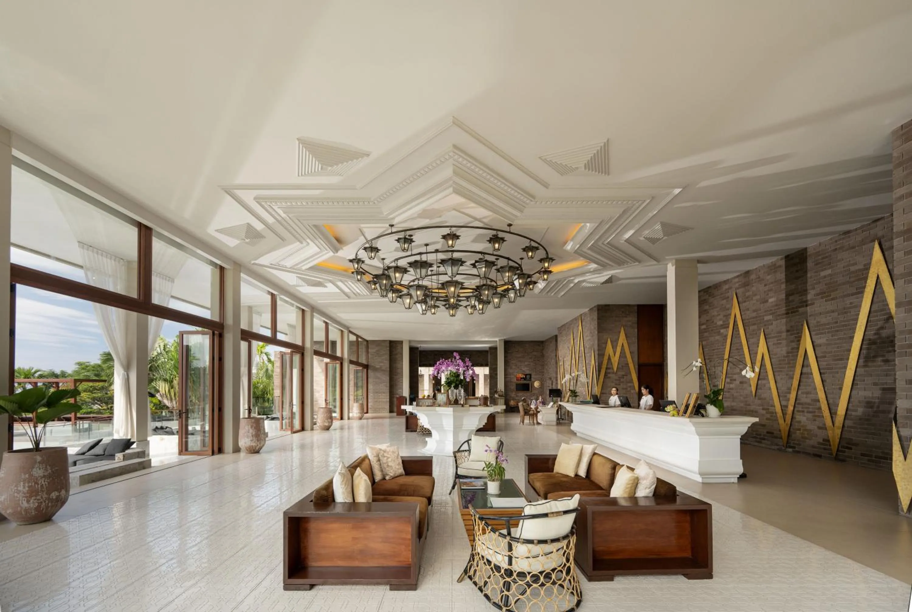 Lobby or reception in Avista Hideaway Phuket Patong - MGallery