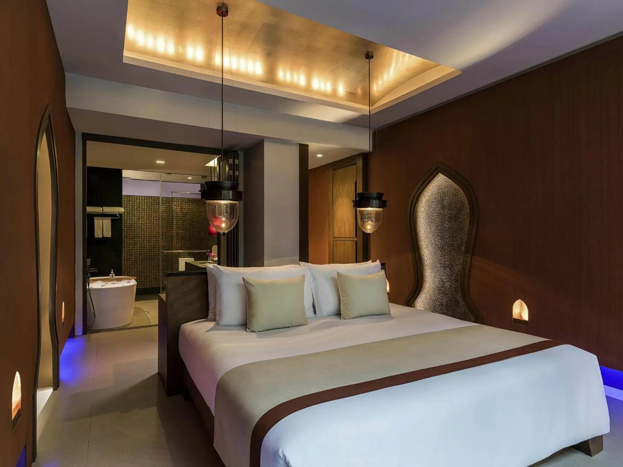 Bedroom, Bed in Avista Hideaway Phuket Patong - MGallery