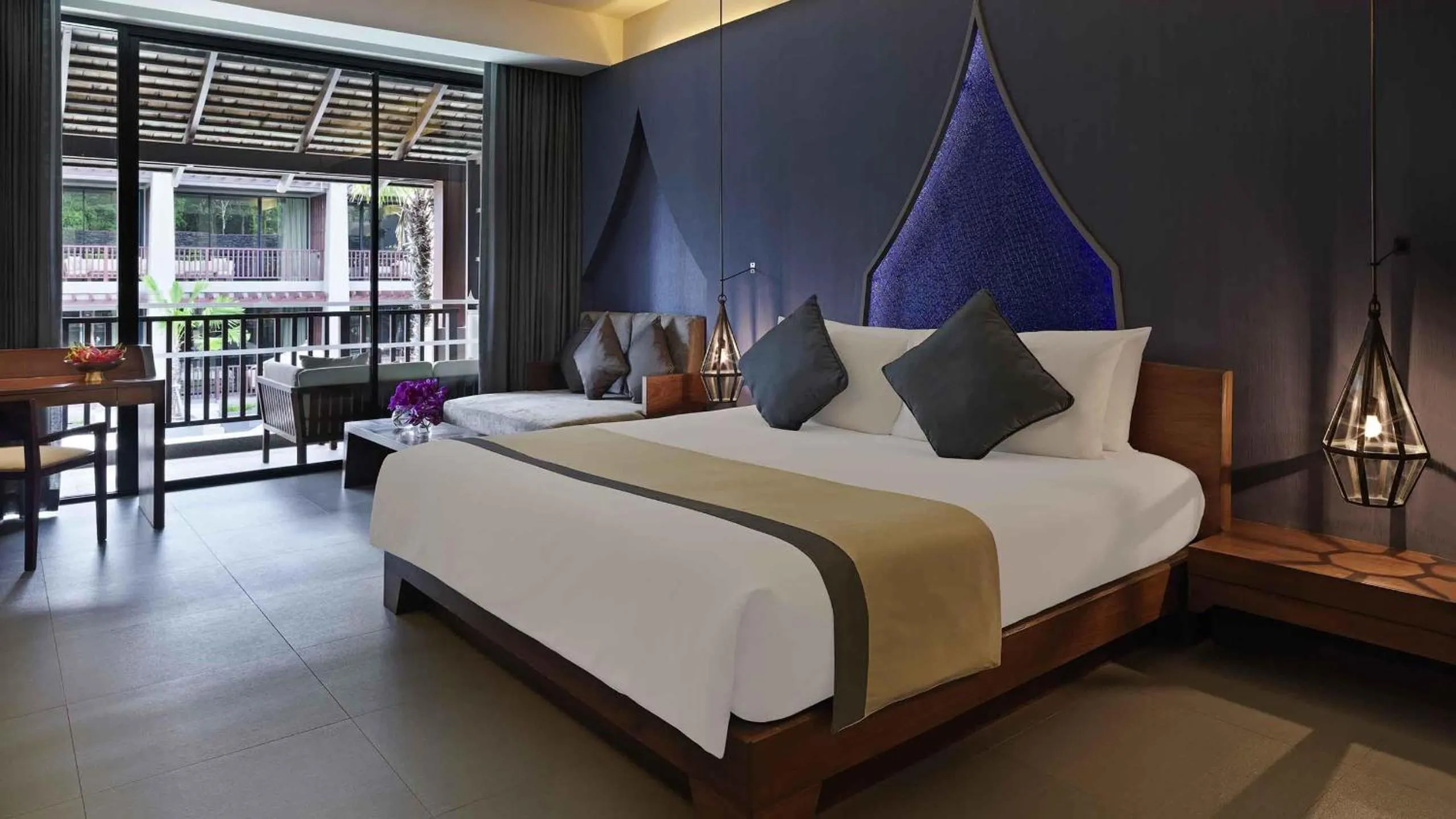 Bedroom, Bed in Avista Hideaway Phuket Patong - MGallery