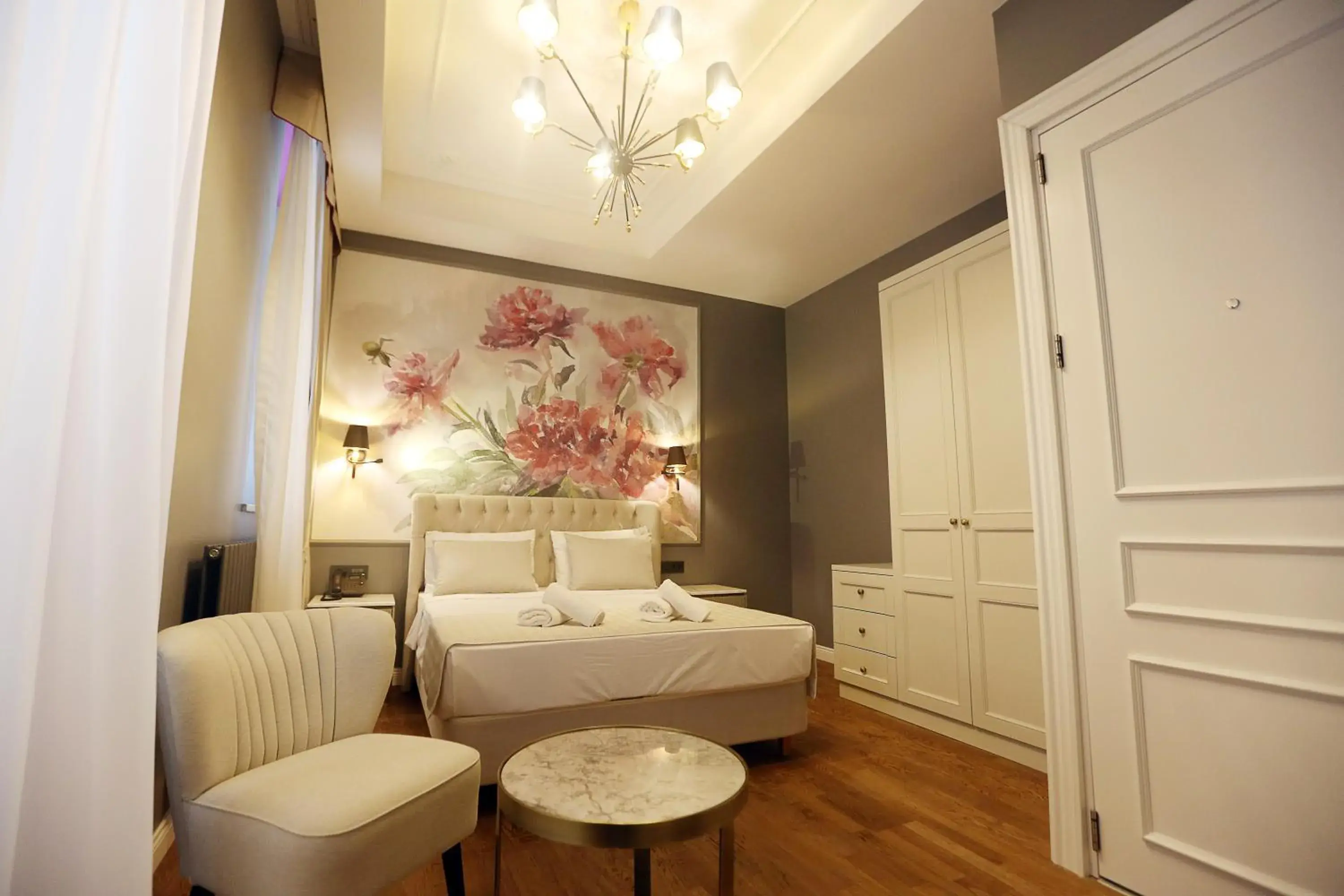 Breakfast, Bed in Royal Tophane Breakfast, Bed in Royal Tophane