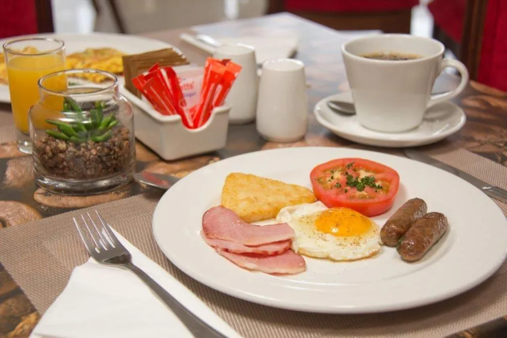 Breakfast in THE Pretoria Hotel